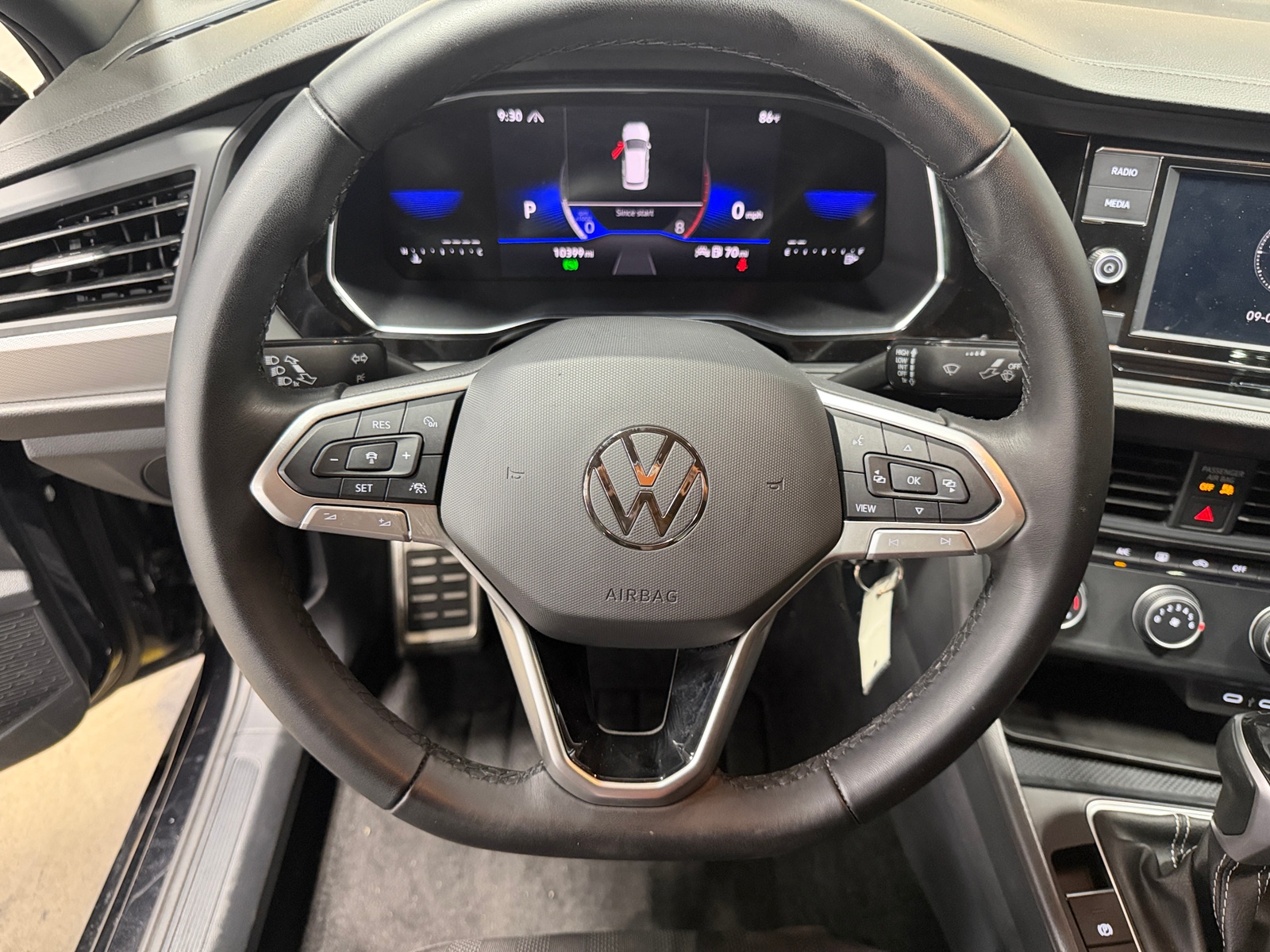 Thumbnail: 2023 Volkswagen Jetta - 5