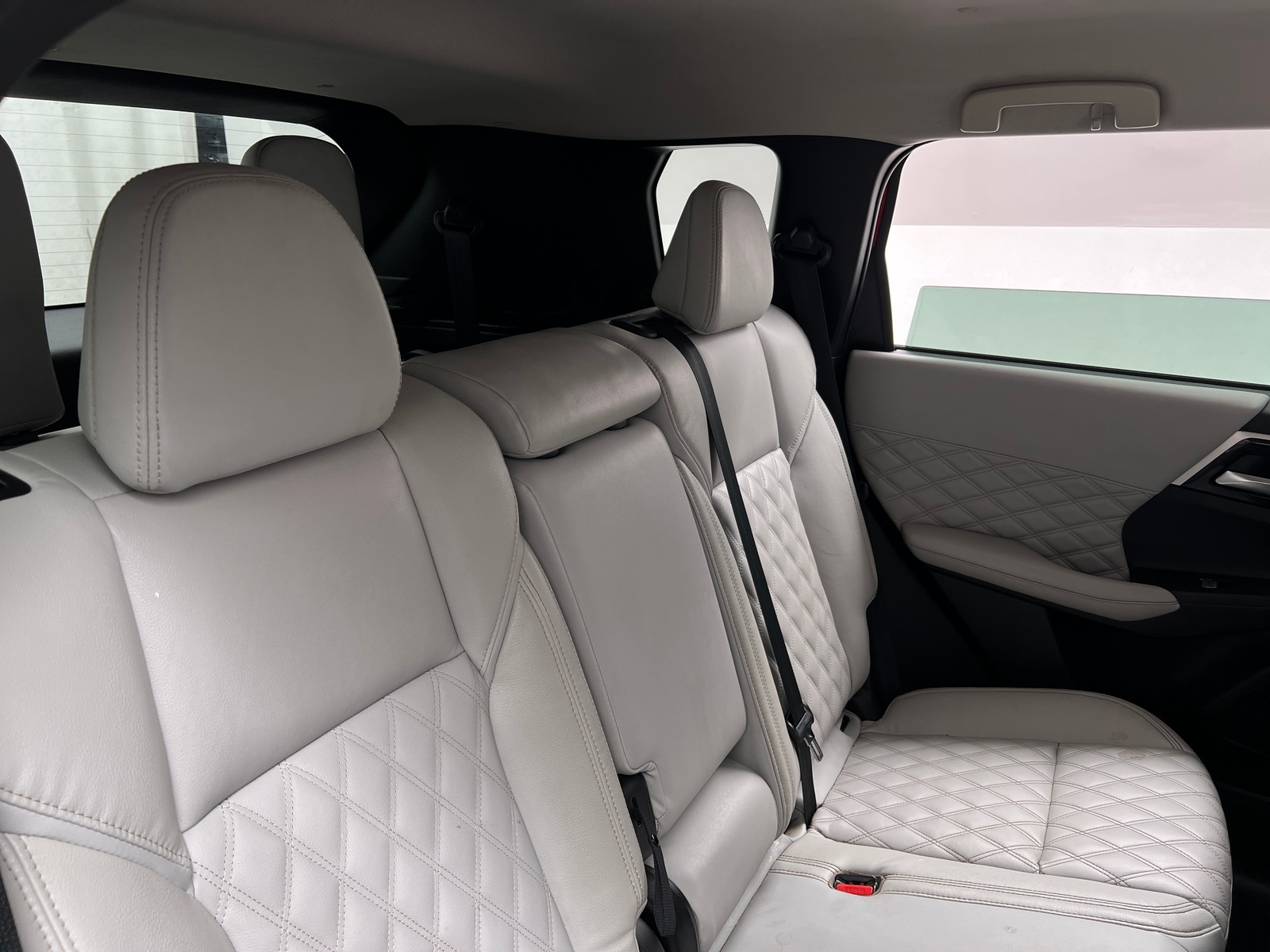 Thumbnail: 2022 Mitsubishi Outlander - 5