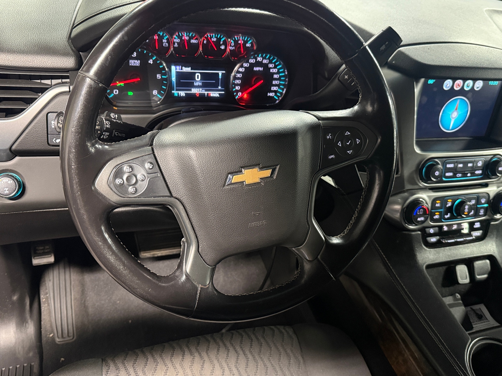 Thumbnail: 2019 Chevrolet Tahoe - 5