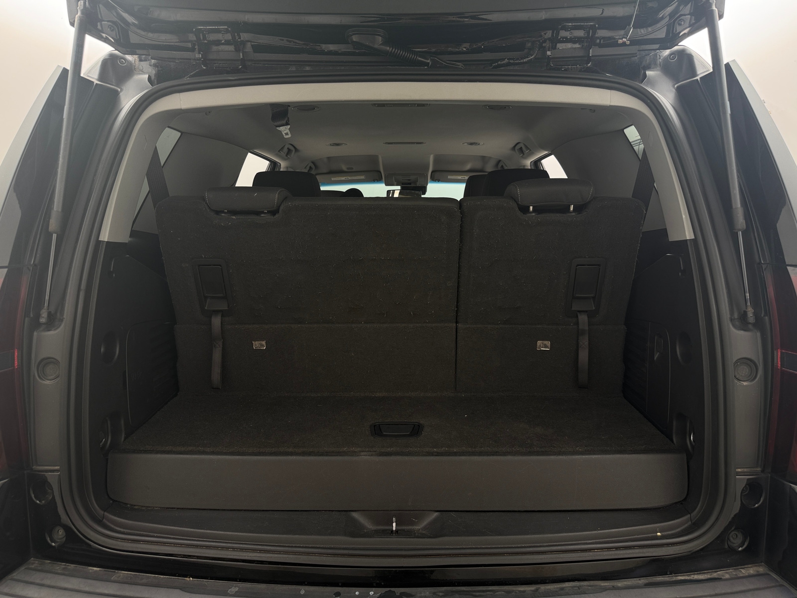 Thumbnail: 2019 Chevrolet Tahoe - 7