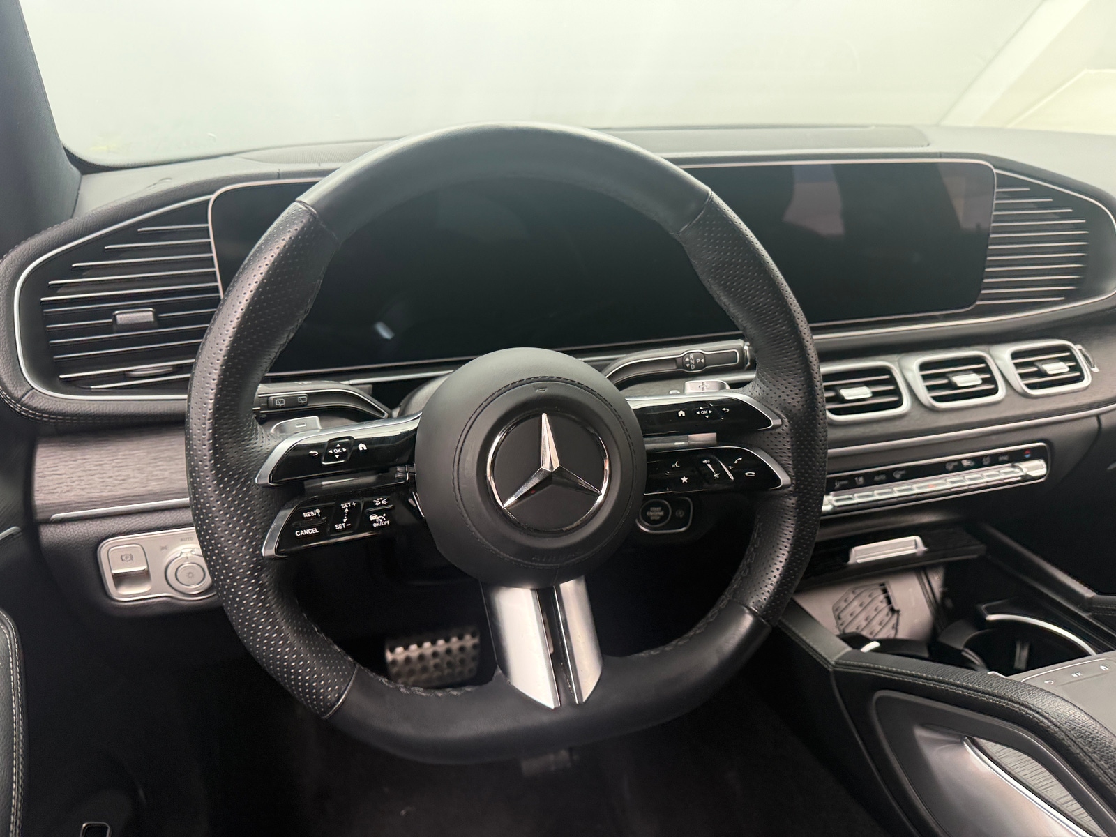 Thumbnail: 2025 Mercedes-Benz GLS - 4