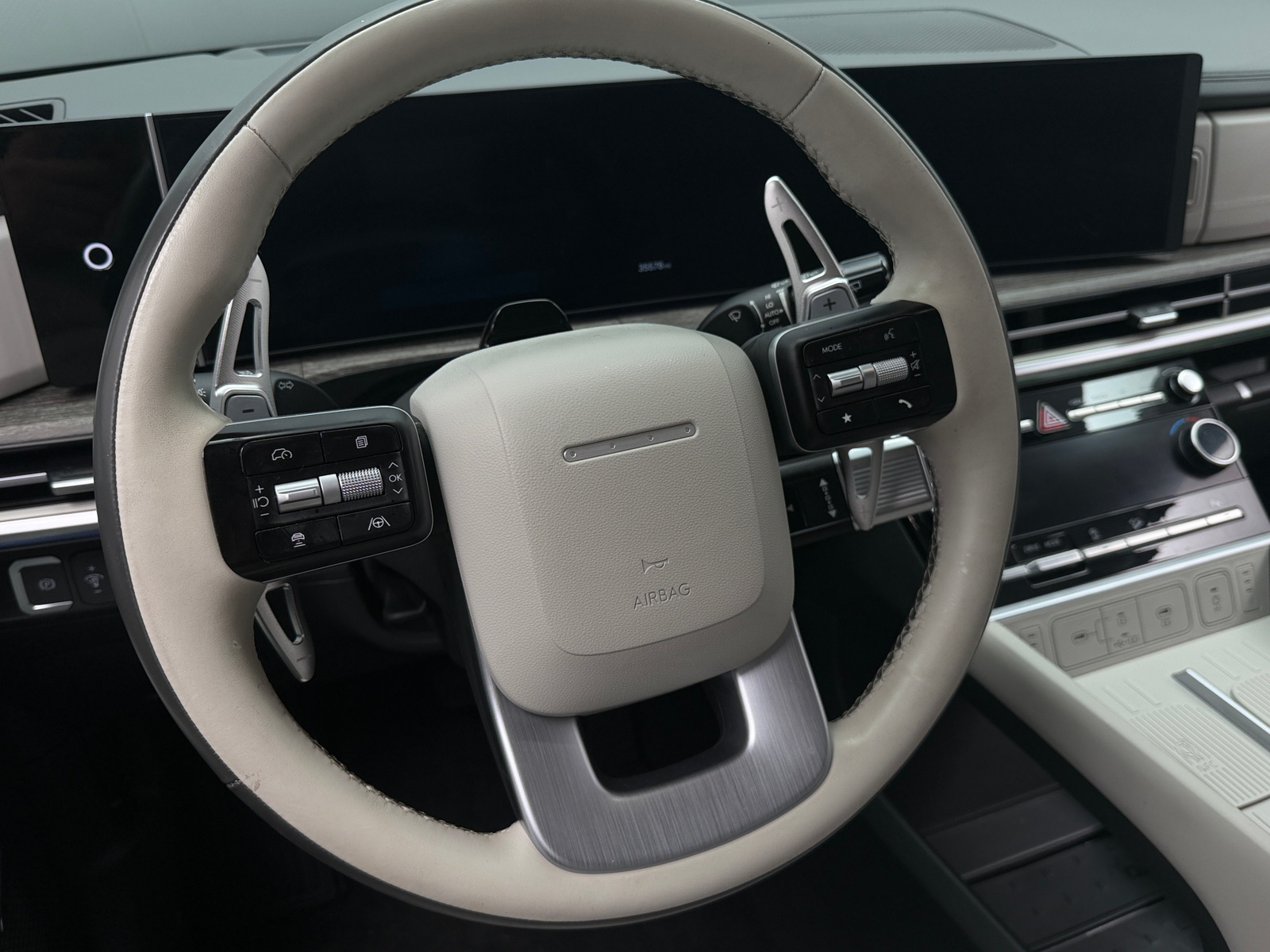 Thumbnail: 2024 Hyundai Santa Fe - 4