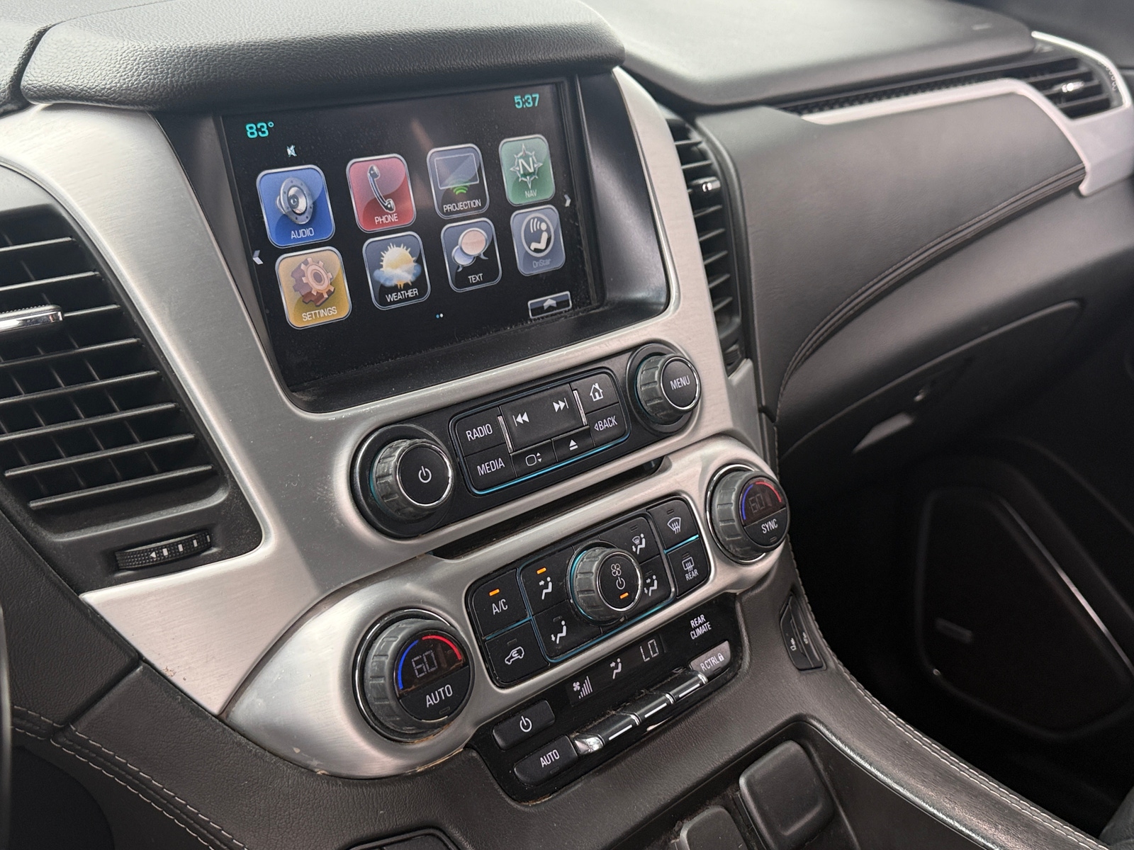 Thumbnail: 2019 GMC Yukon - 3