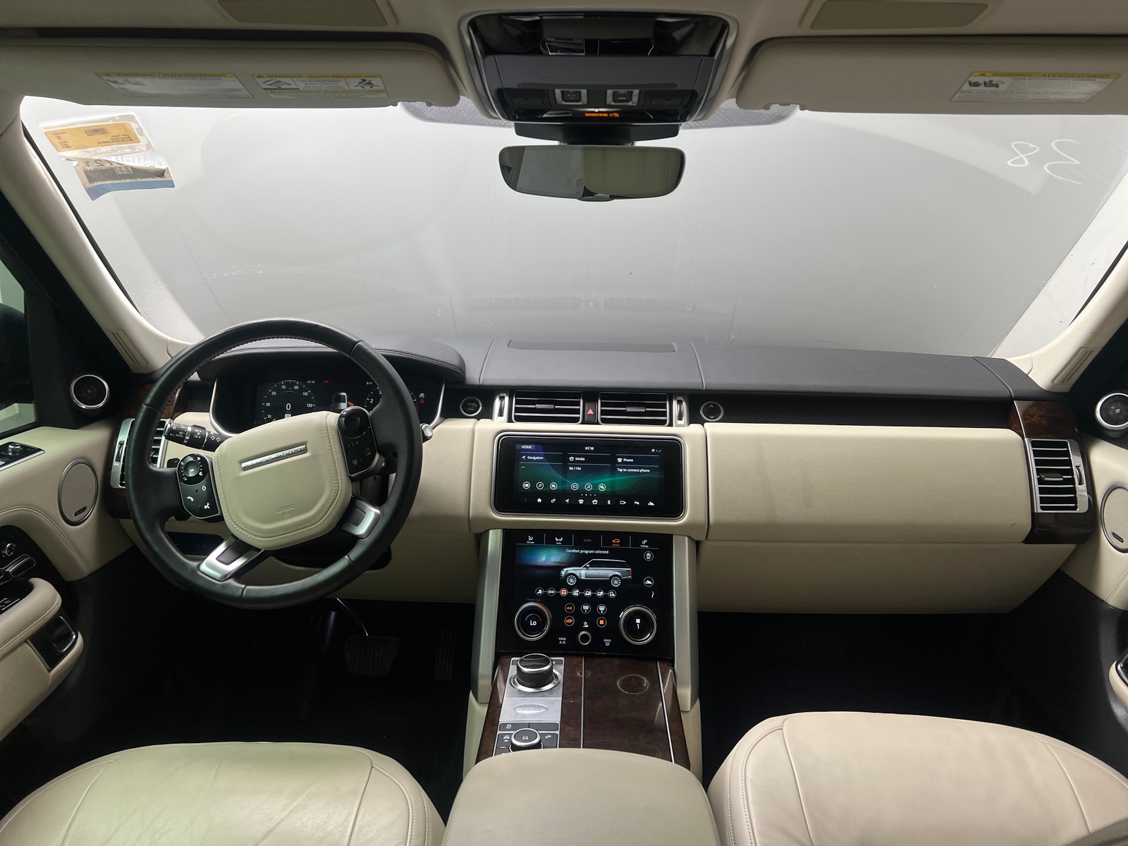 Thumbnail: 2020 Land Rover Range Rover - 3