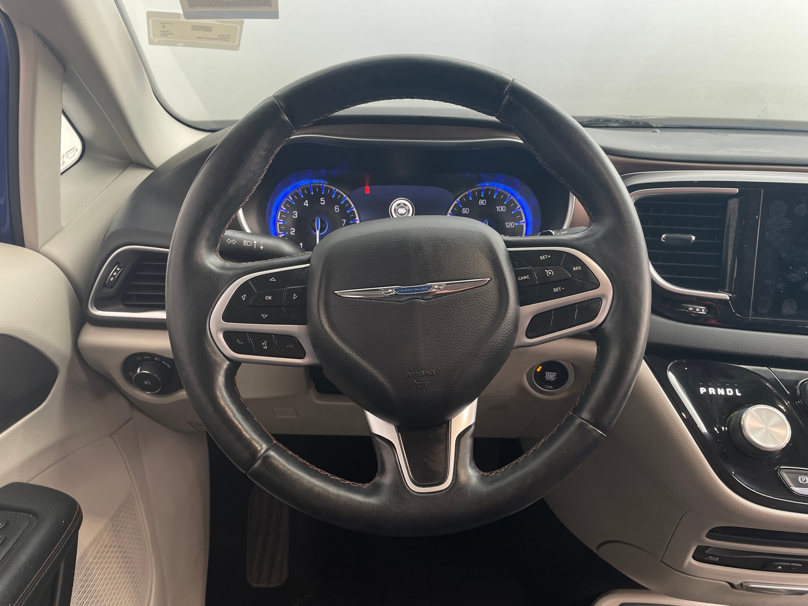 Thumbnail: 2018 Chrysler Pacifica - 4