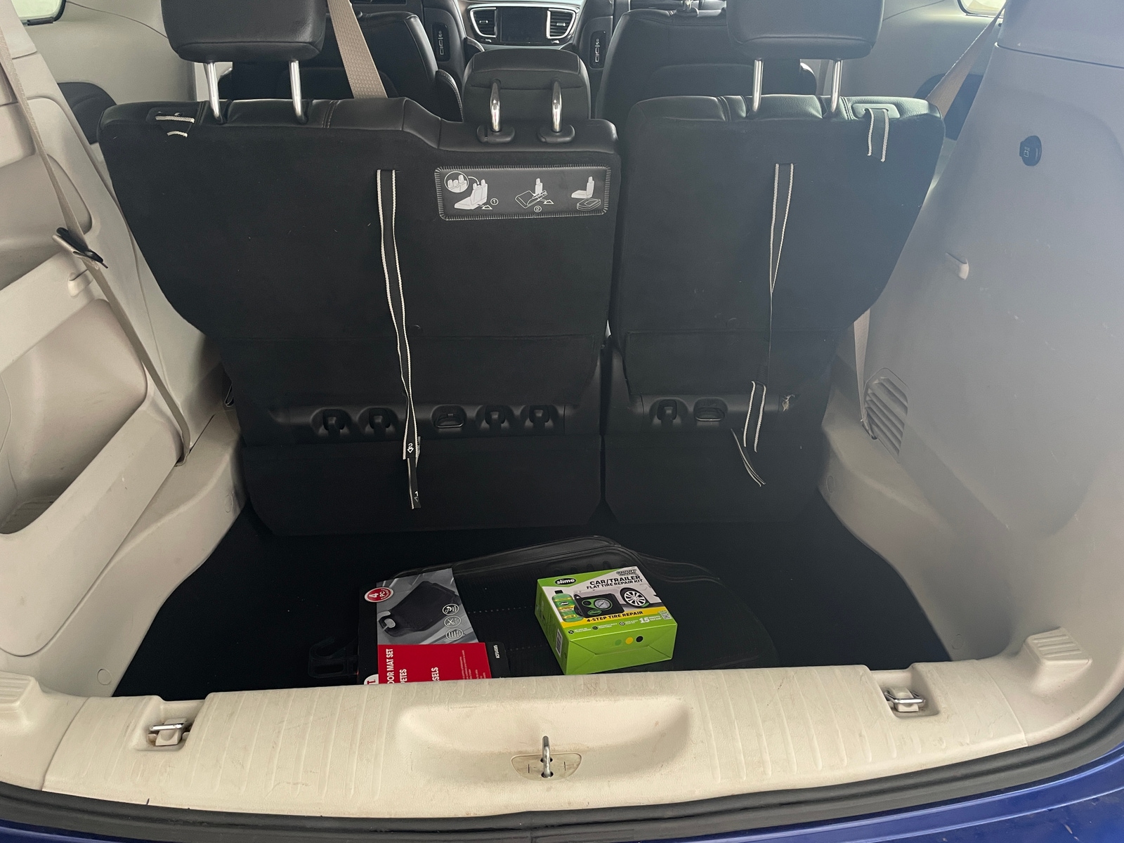 Thumbnail: 2018 Chrysler Pacifica - 6