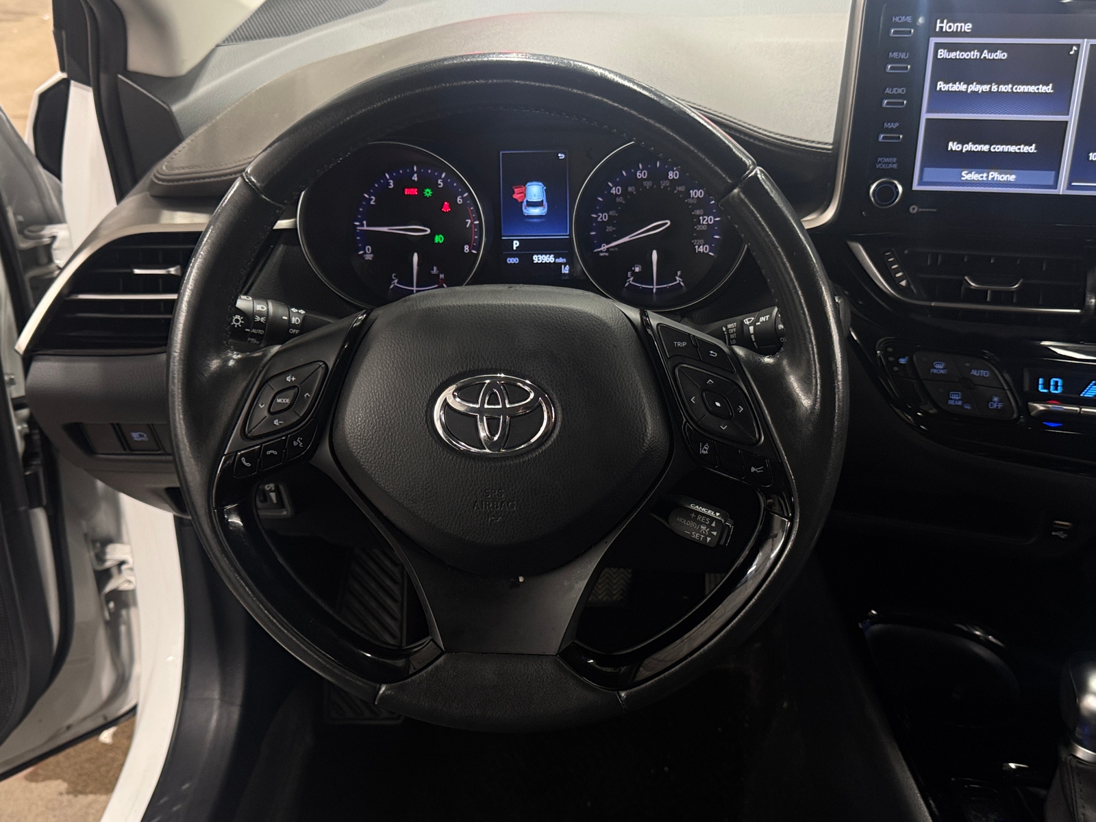 Thumbnail: 2022 Toyota C-HR - 4