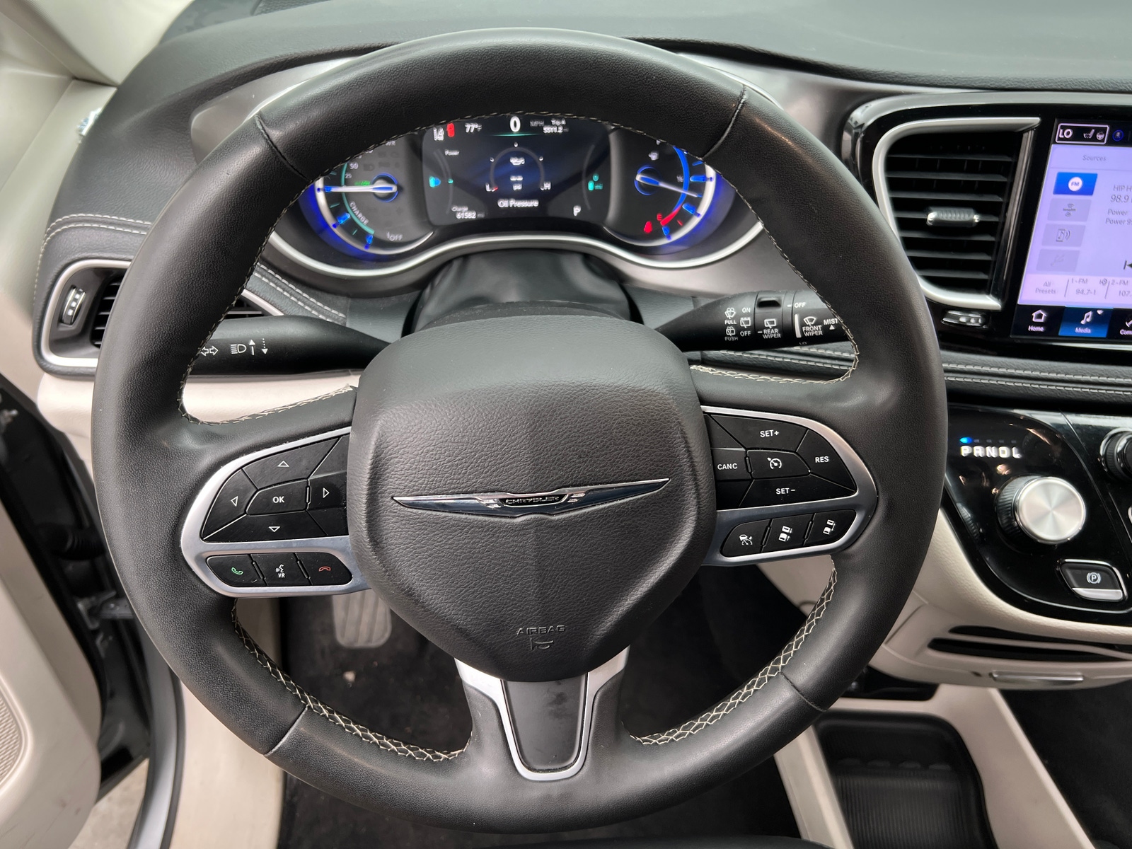 Thumbnail: 2024 Chrysler Pacifica - 4
