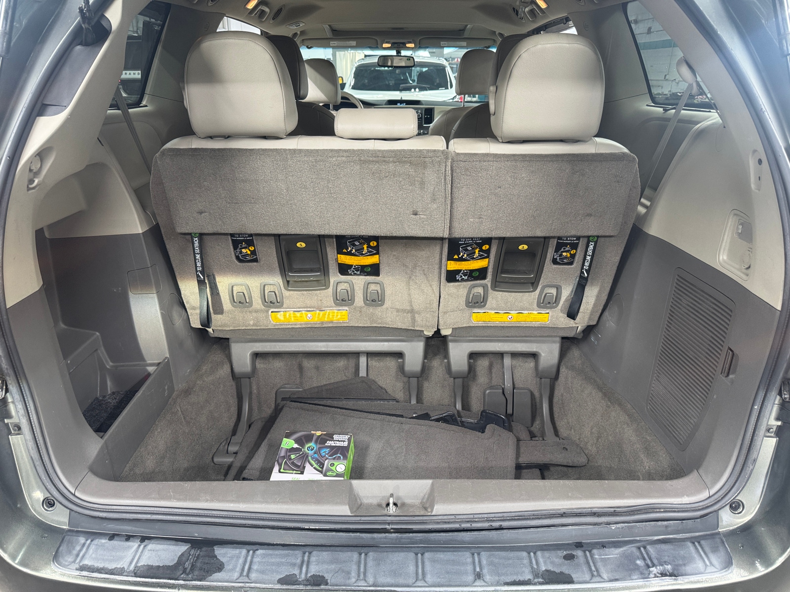 Thumbnail: 2012 Toyota Sienna - 7