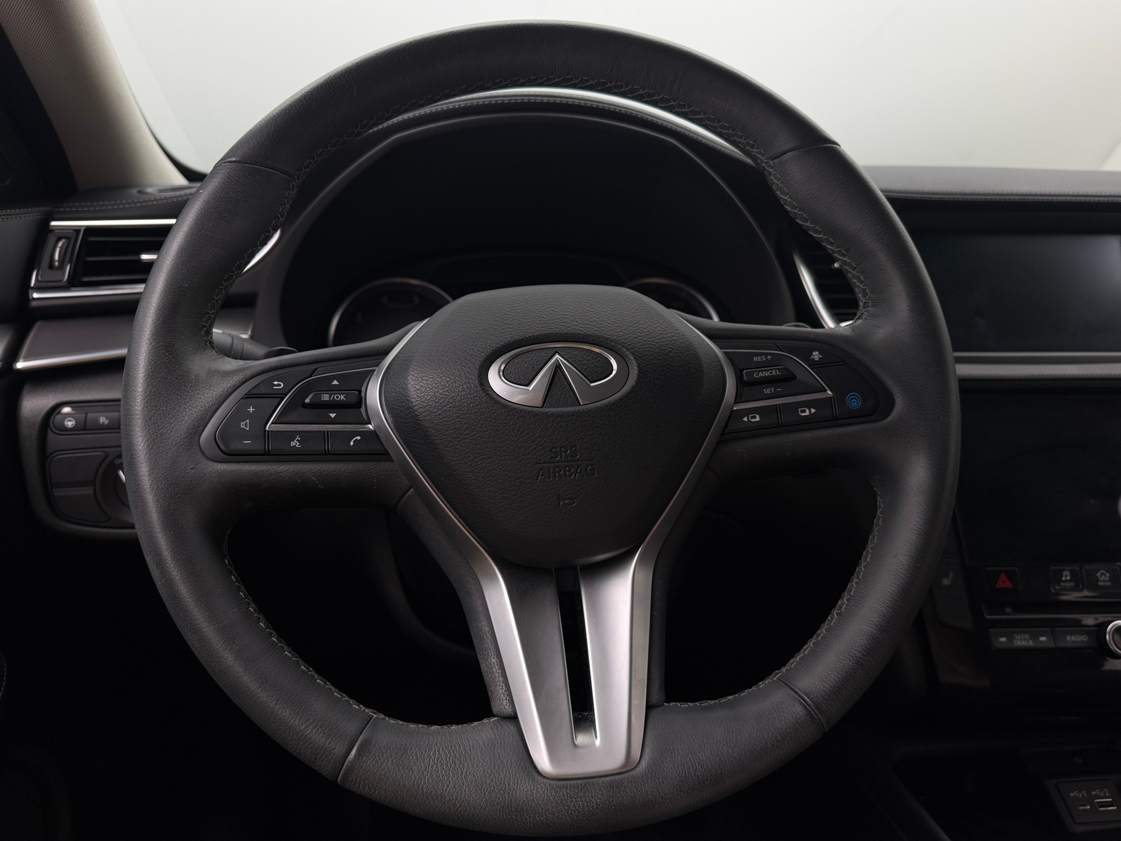 Thumbnail: 2023 INFINITI QX50 - 4