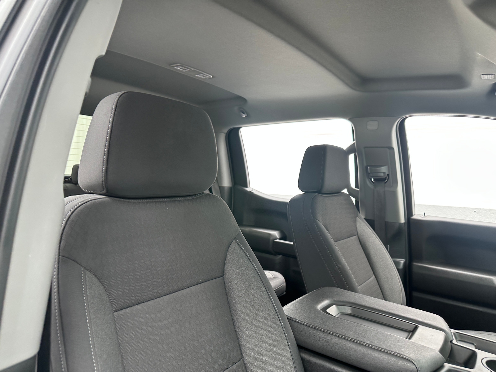 Thumbnail: 2025 Chevrolet Silverado 1500 - 2
