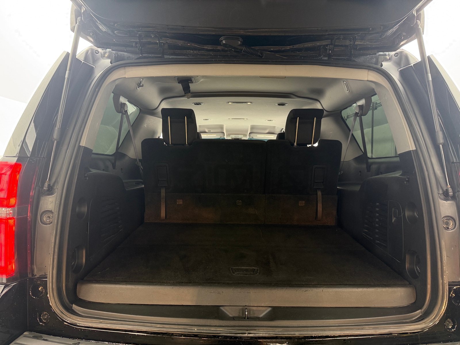 Thumbnail: 2017 Chevrolet Suburban - 7