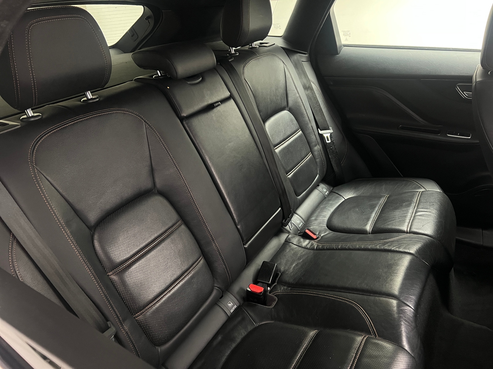 Thumbnail: 2017 Jaguar F-Pace - 5