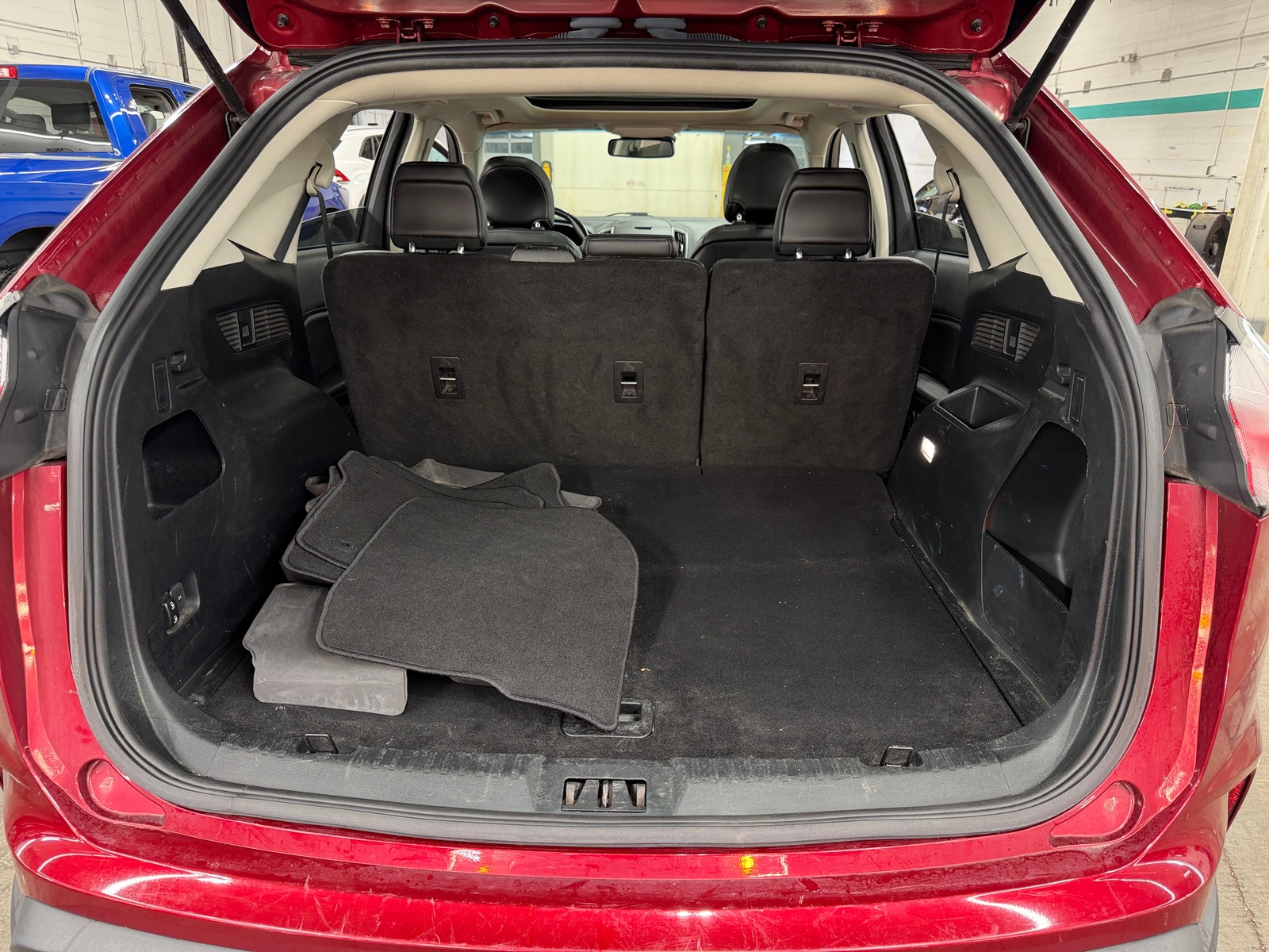 Thumbnail: 2019 Ford Edge - 6