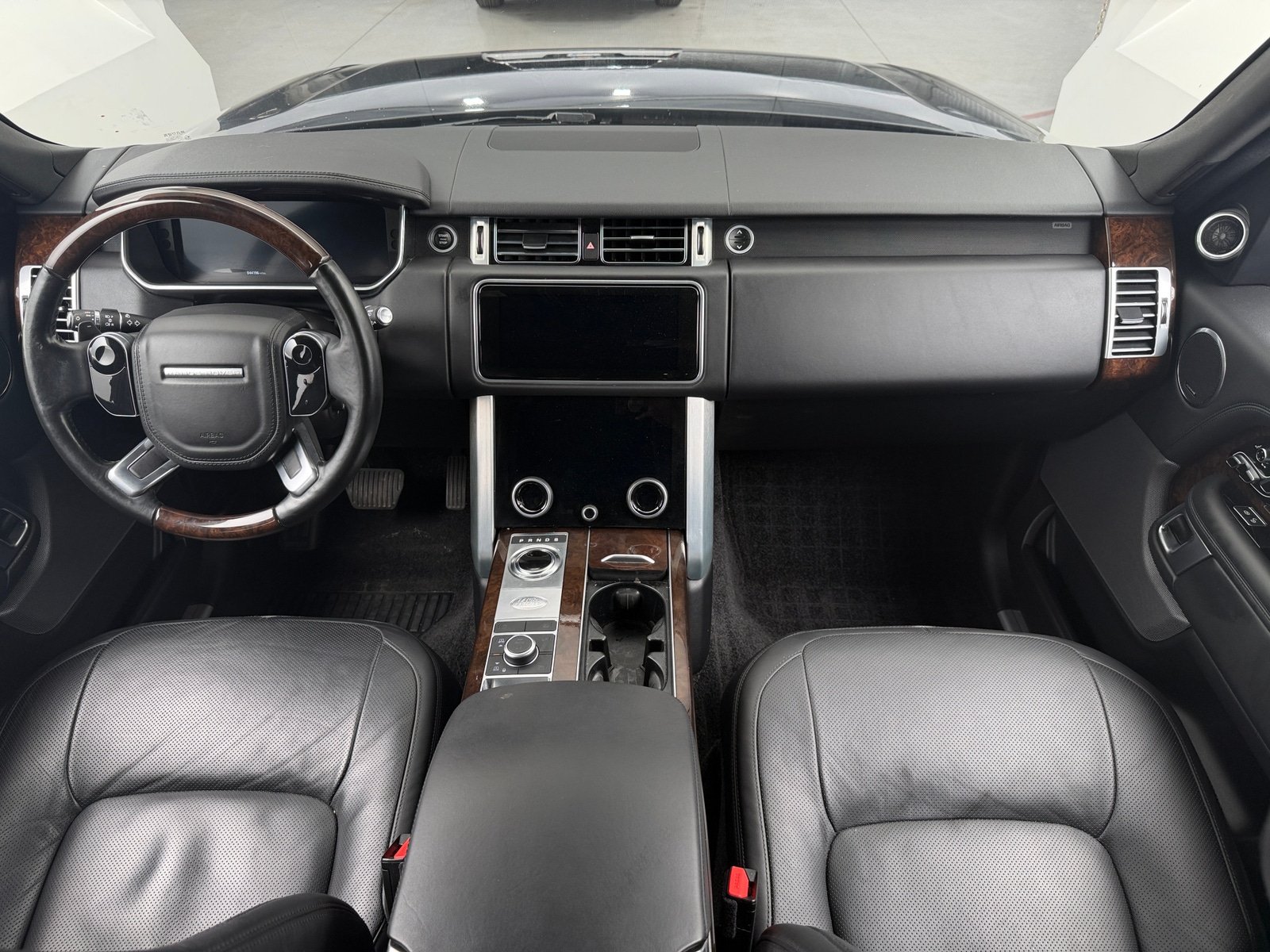 Thumbnail: 2020 Land Rover Range Rover - 3