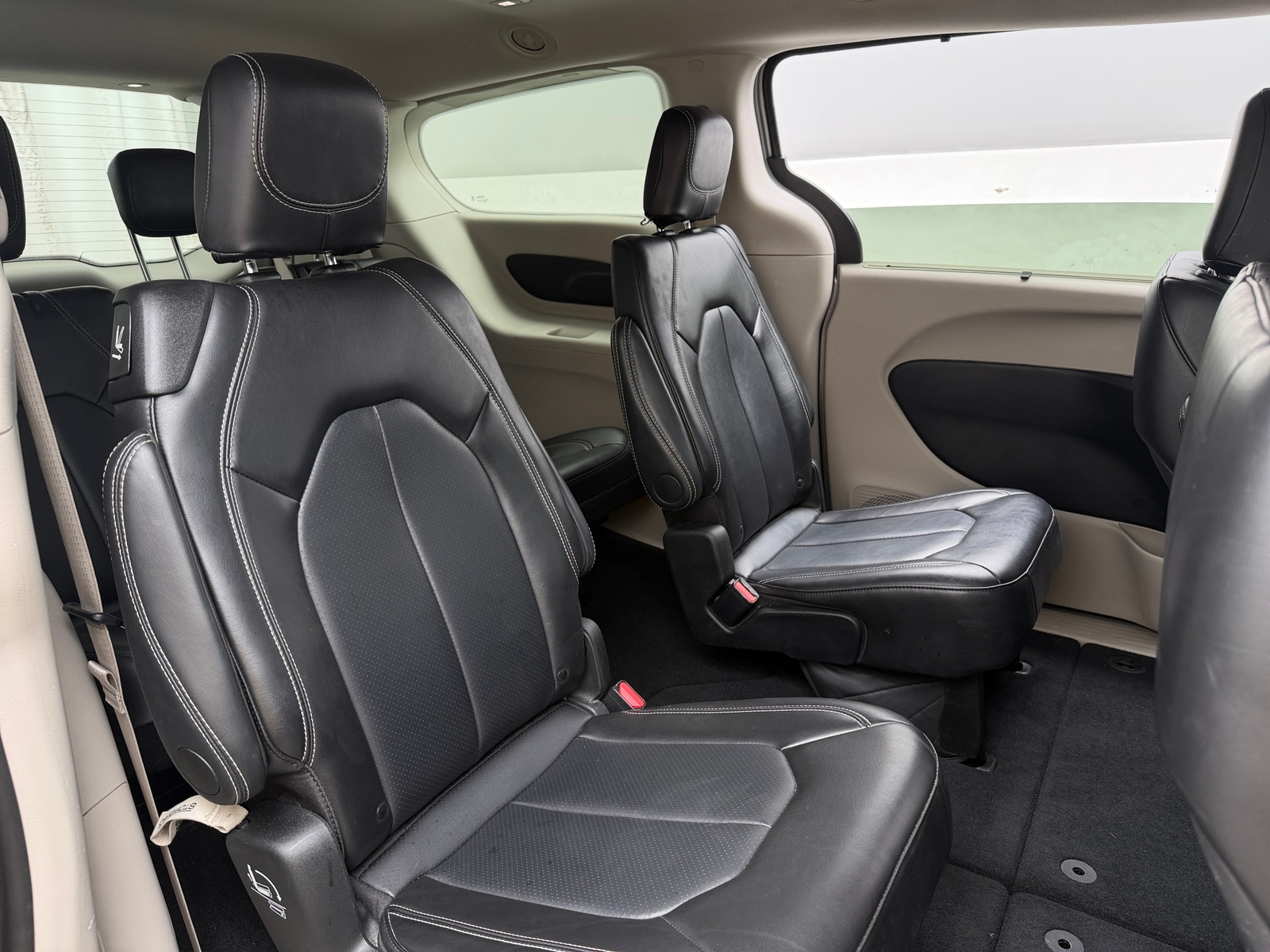Thumbnail: 2024 Chrysler Pacifica - 5
