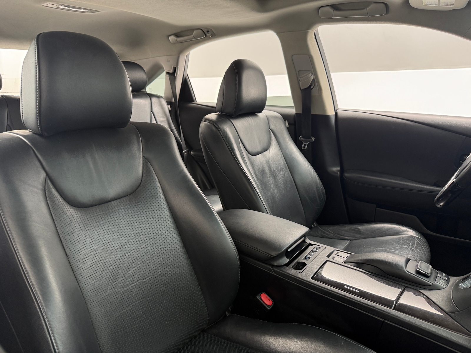 Thumbnail: 2015 Lexus RX - 2