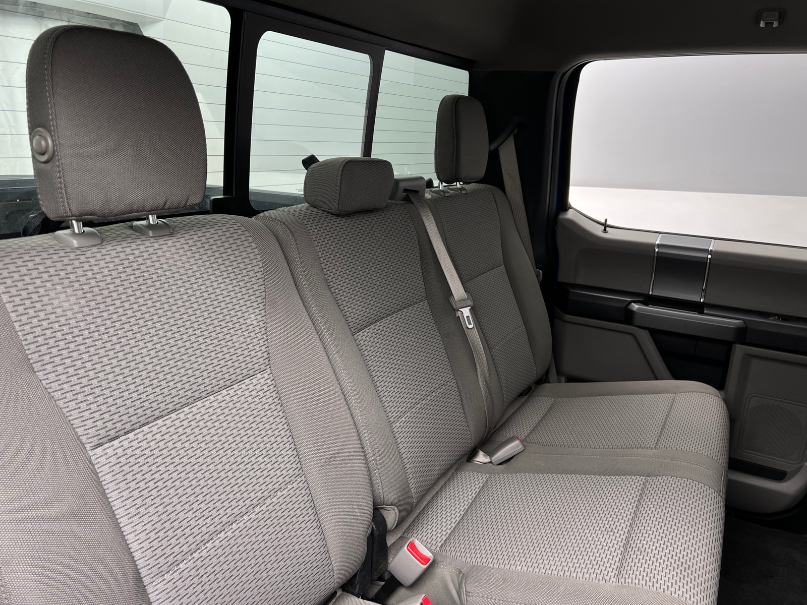 Thumbnail: 2017 Ford Econoline - 6