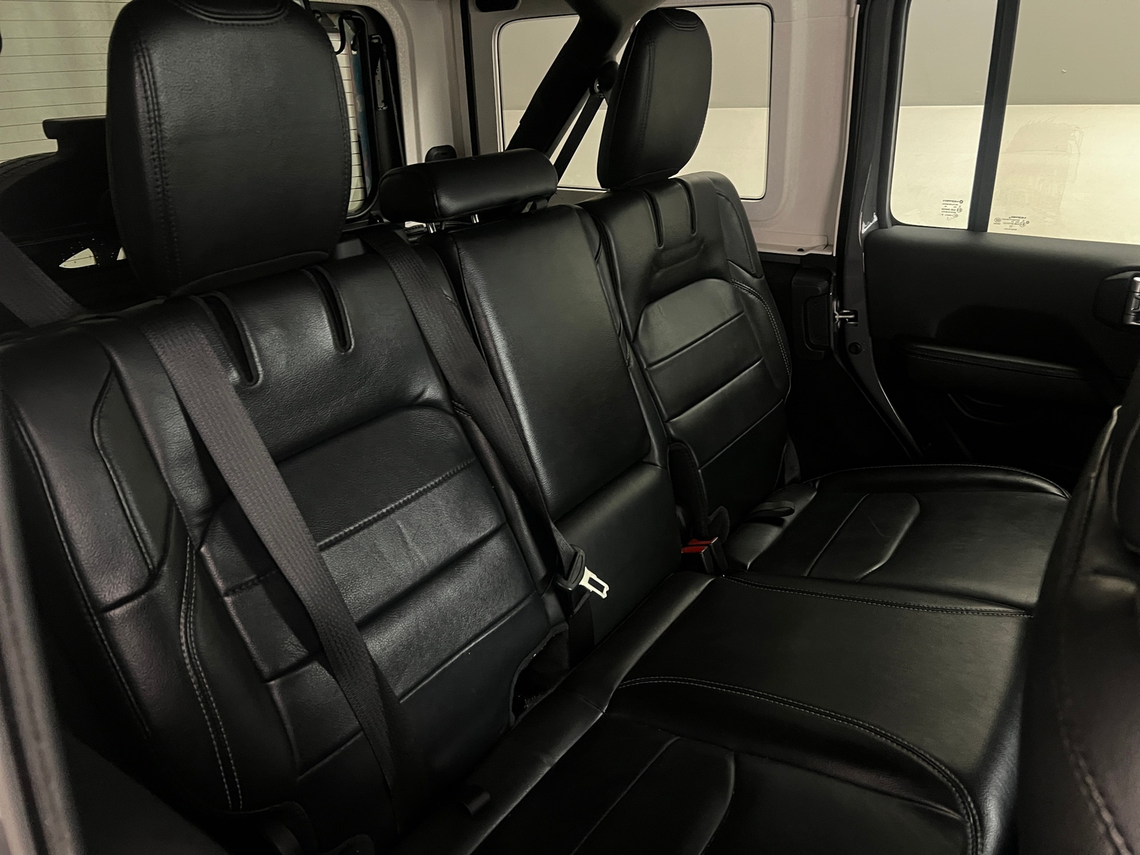 Thumbnail: 2022 Jeep Wrangler - 5