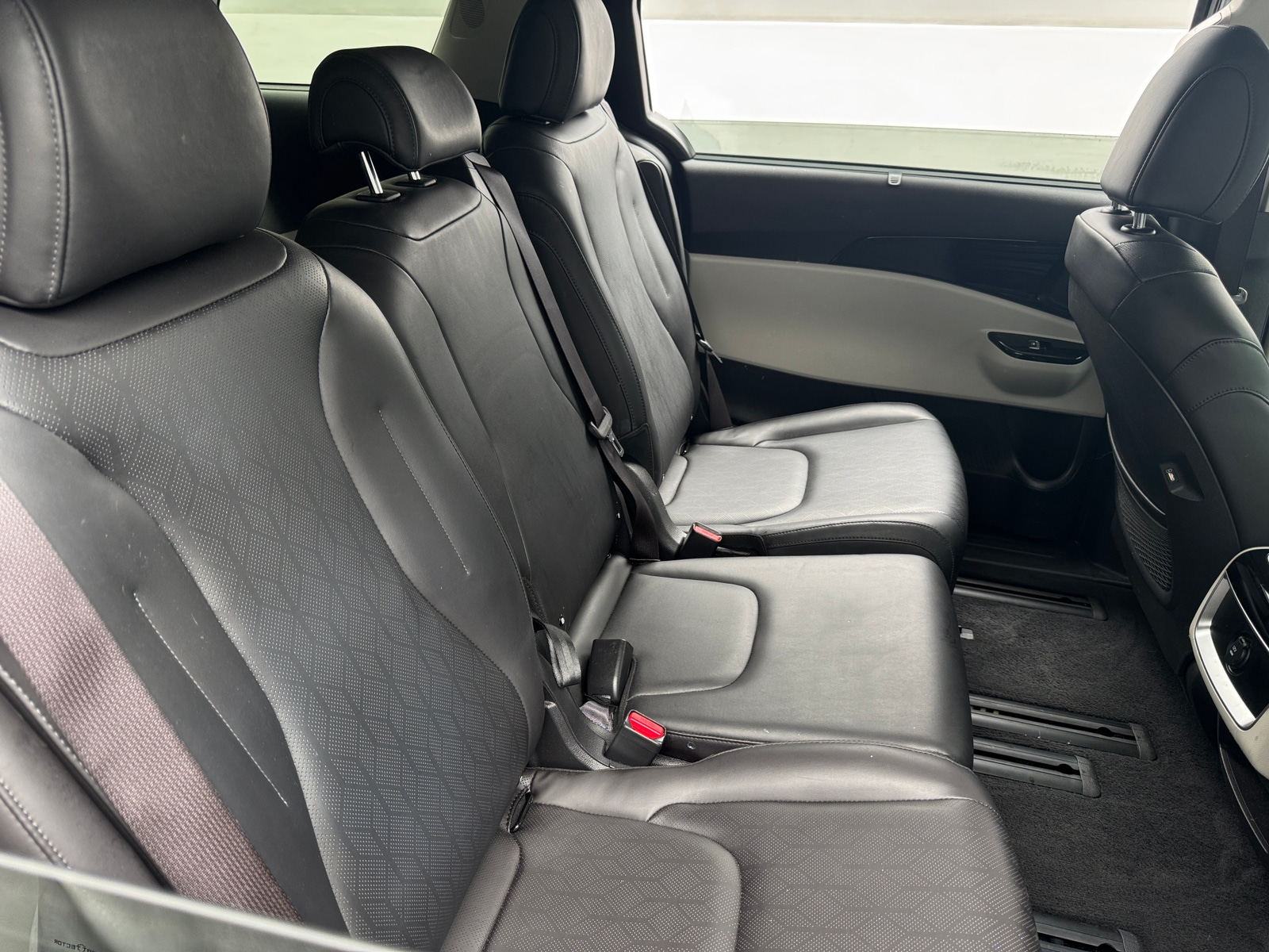 Thumbnail: 2024 Kia Carnival - 5