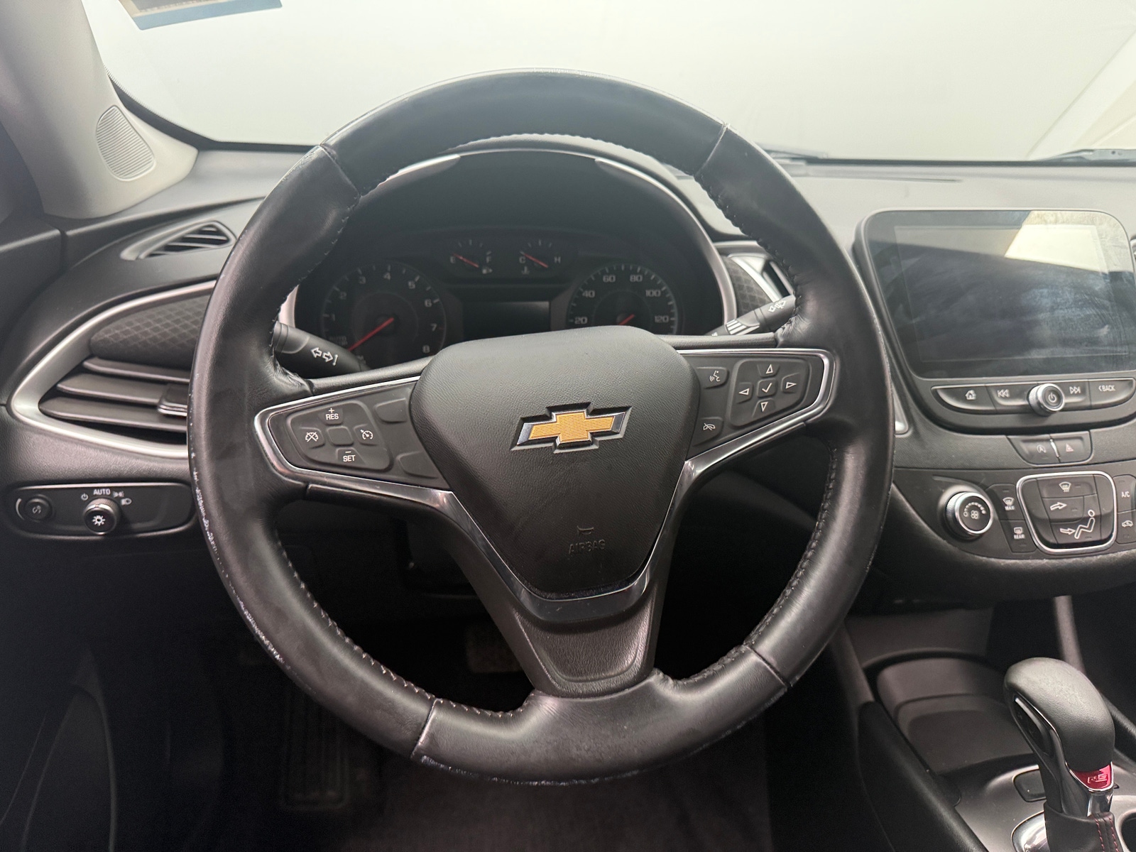 Thumbnail: 2021 Chevrolet Malibu - 5