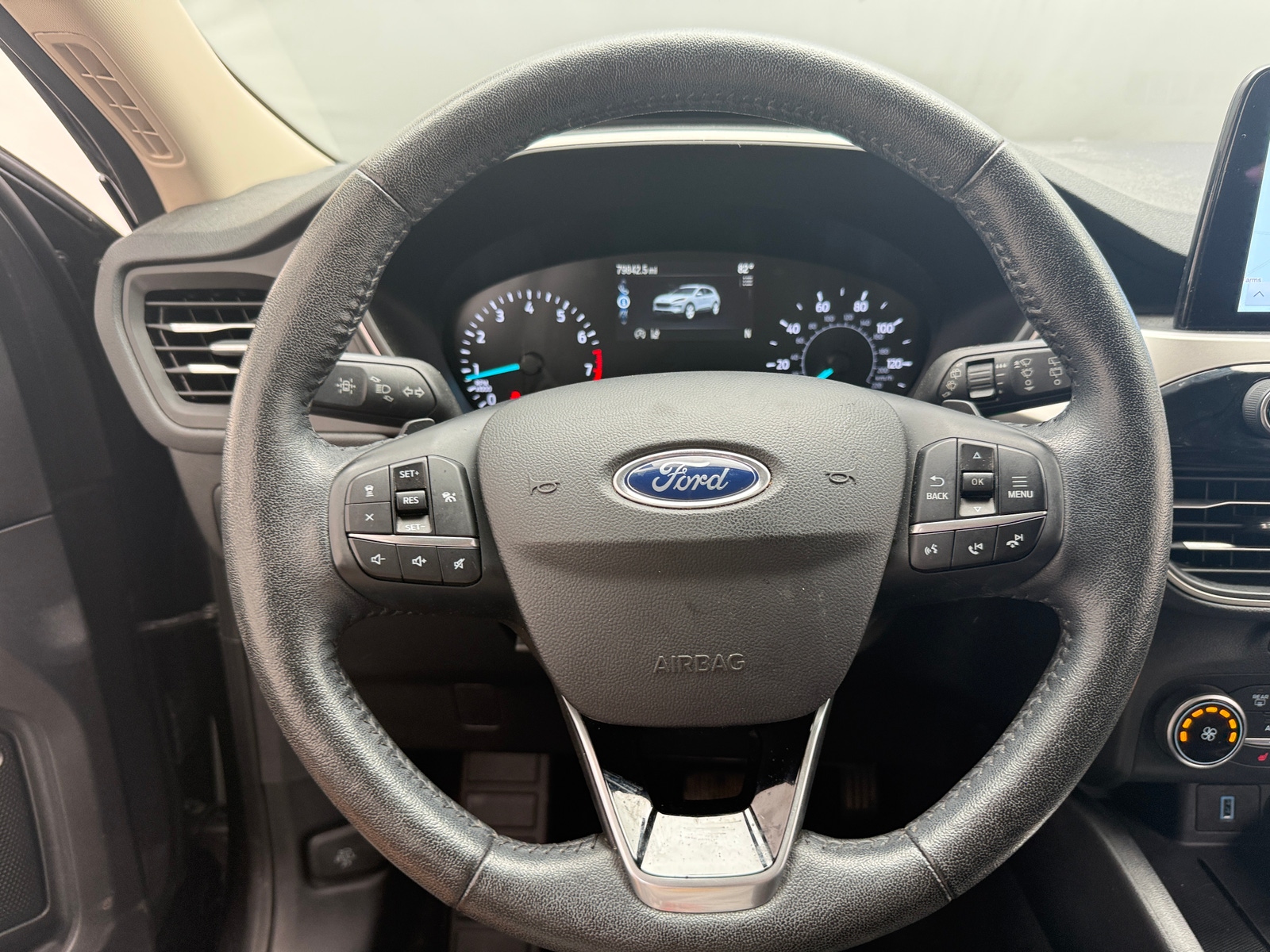 Thumbnail: 2020 Ford Escape - 4