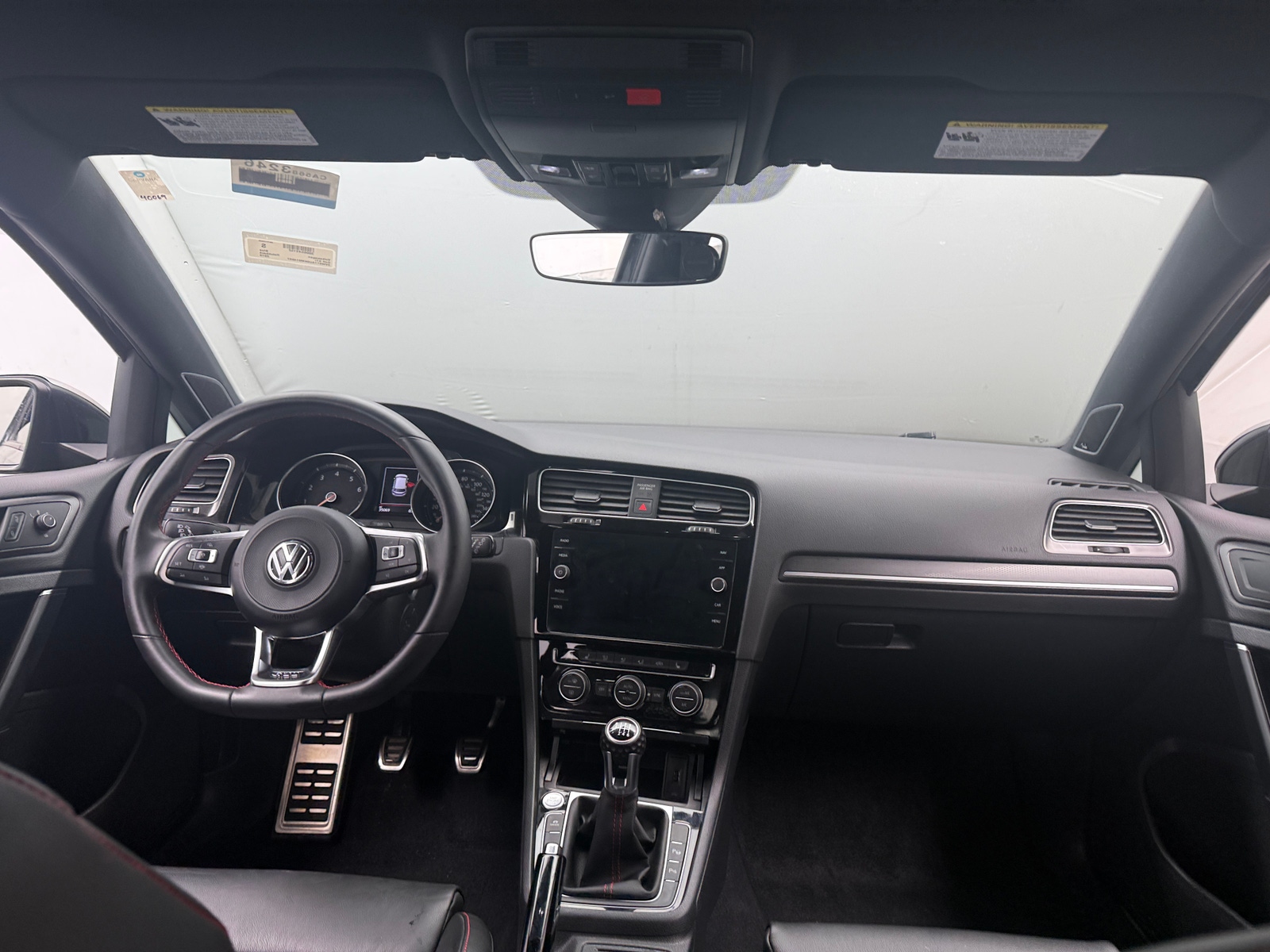 Thumbnail: 2019 Volkswagen Golf - 2