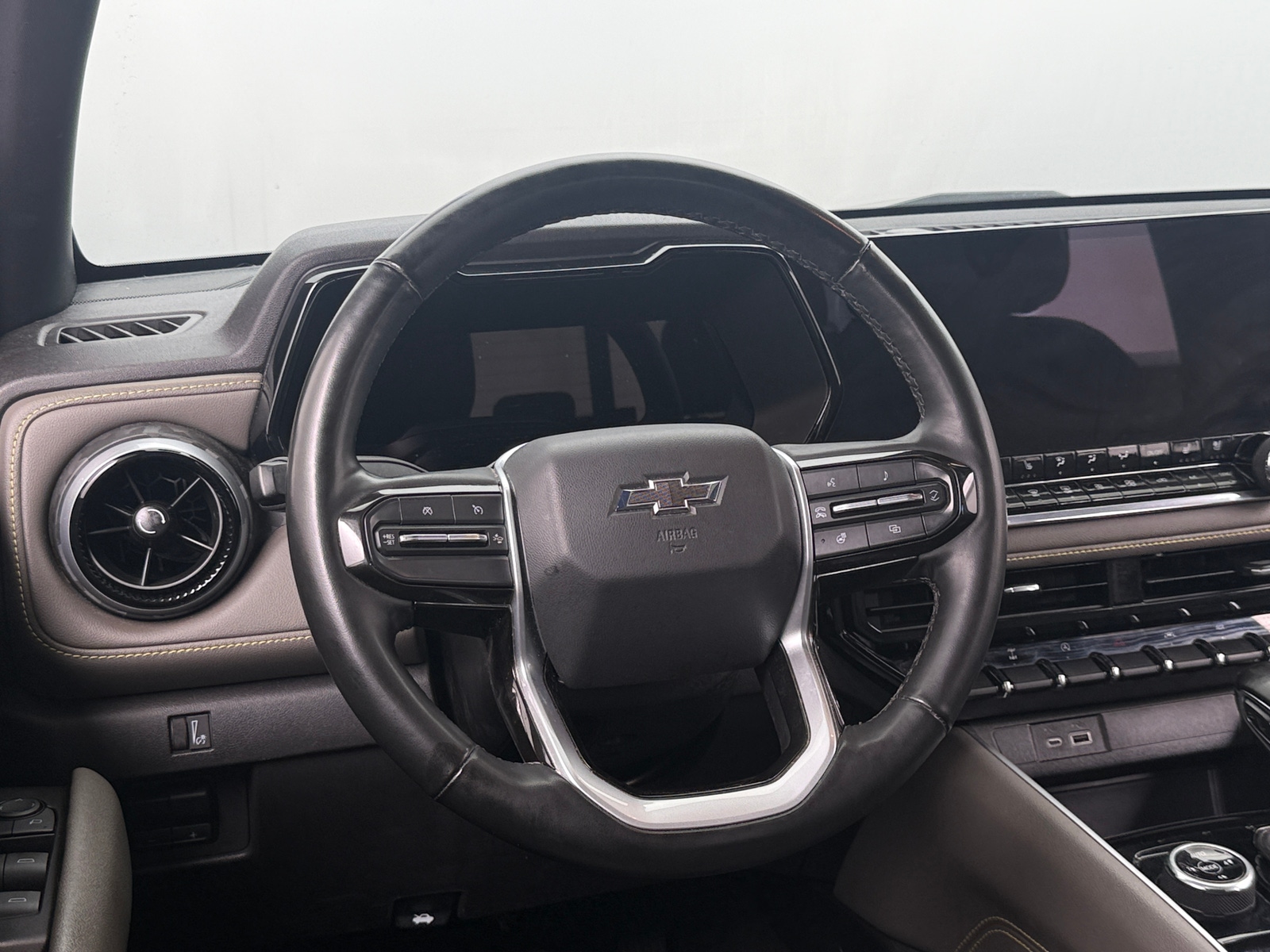 Thumbnail: 2024 Chevrolet Colorado - 4