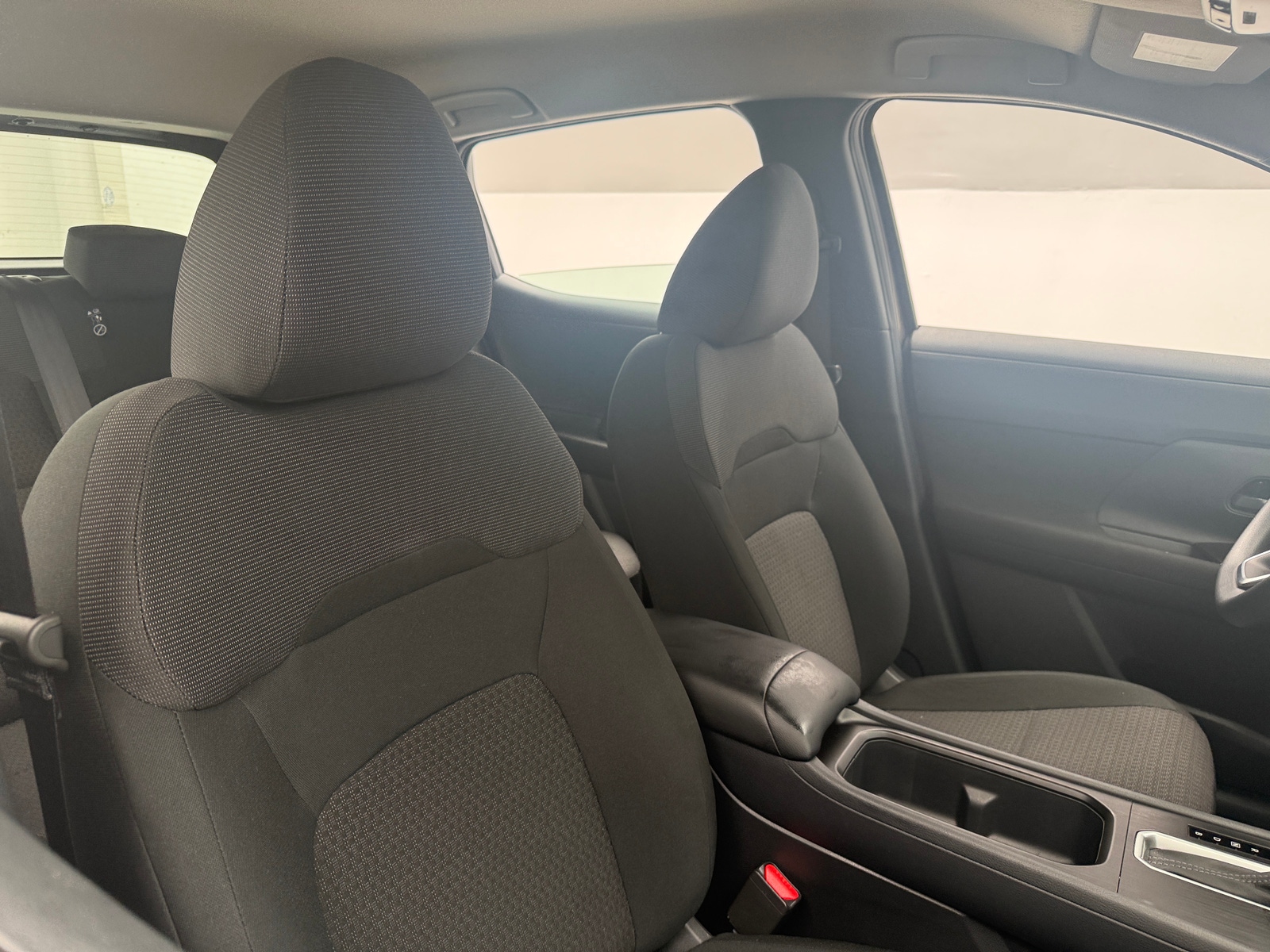 Thumbnail: 2025 Nissan Kicks - 2