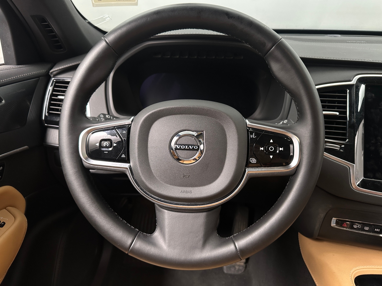 Thumbnail: 2024 Volvo XC90 - 4