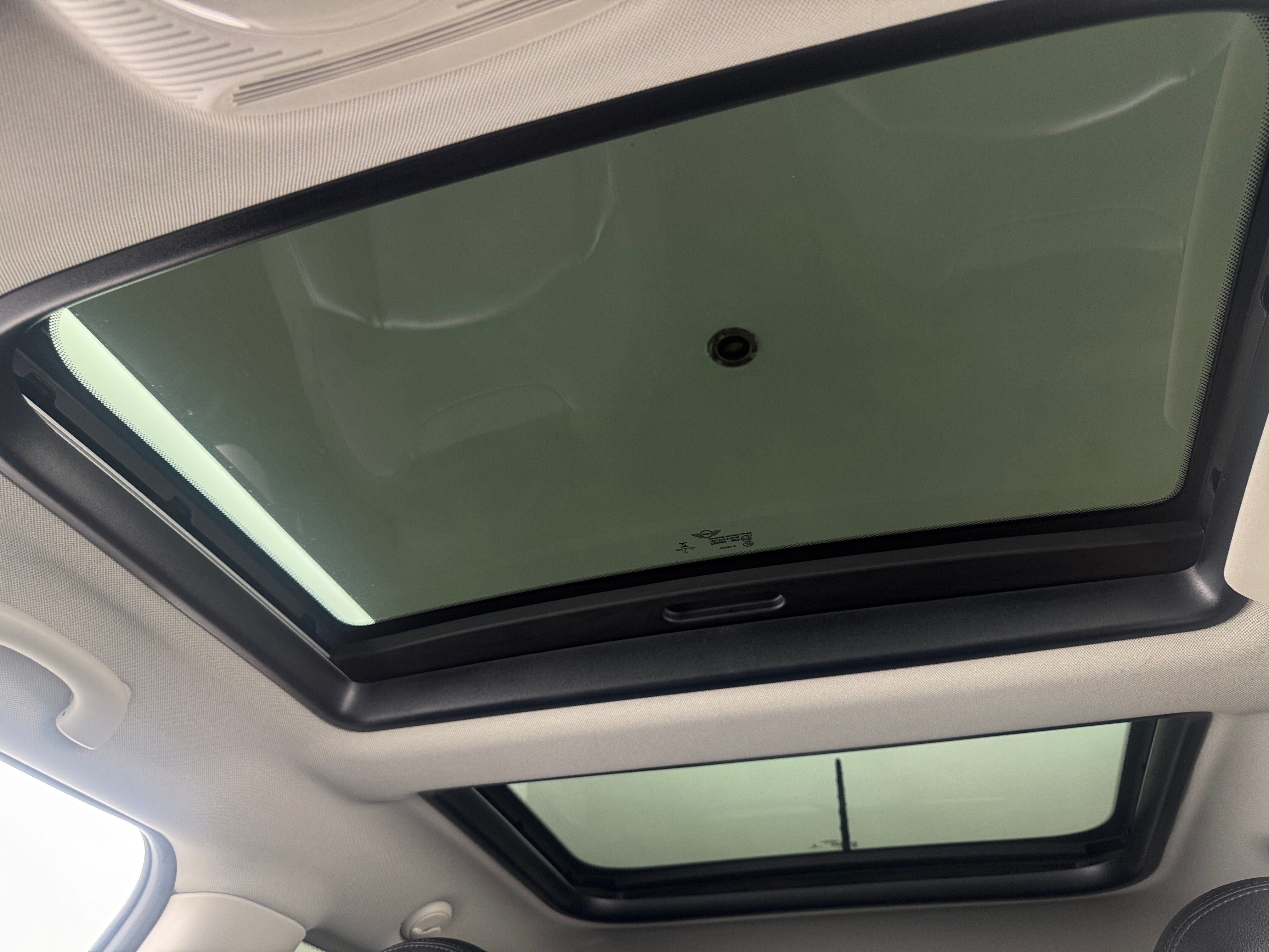Used 2022 MINI Hardtop 2 Door SE with VIN WMW13DJ02N2R69776 for sale in Auburn, WA