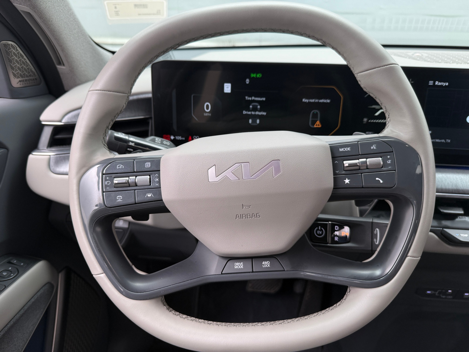 Thumbnail: 2024 Kia EV9 - 4