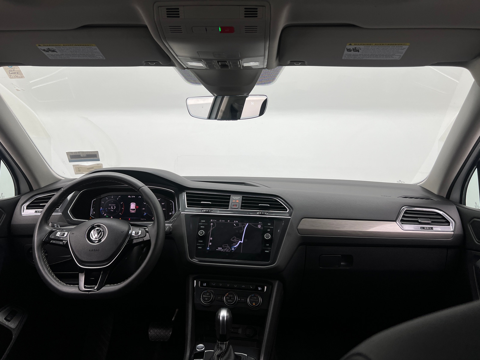 Thumbnail: 2021 Volkswagen Tiguan - 3