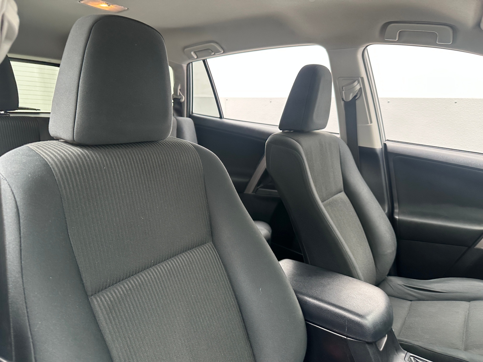 Thumbnail: 2018 Toyota RAV4 - 2