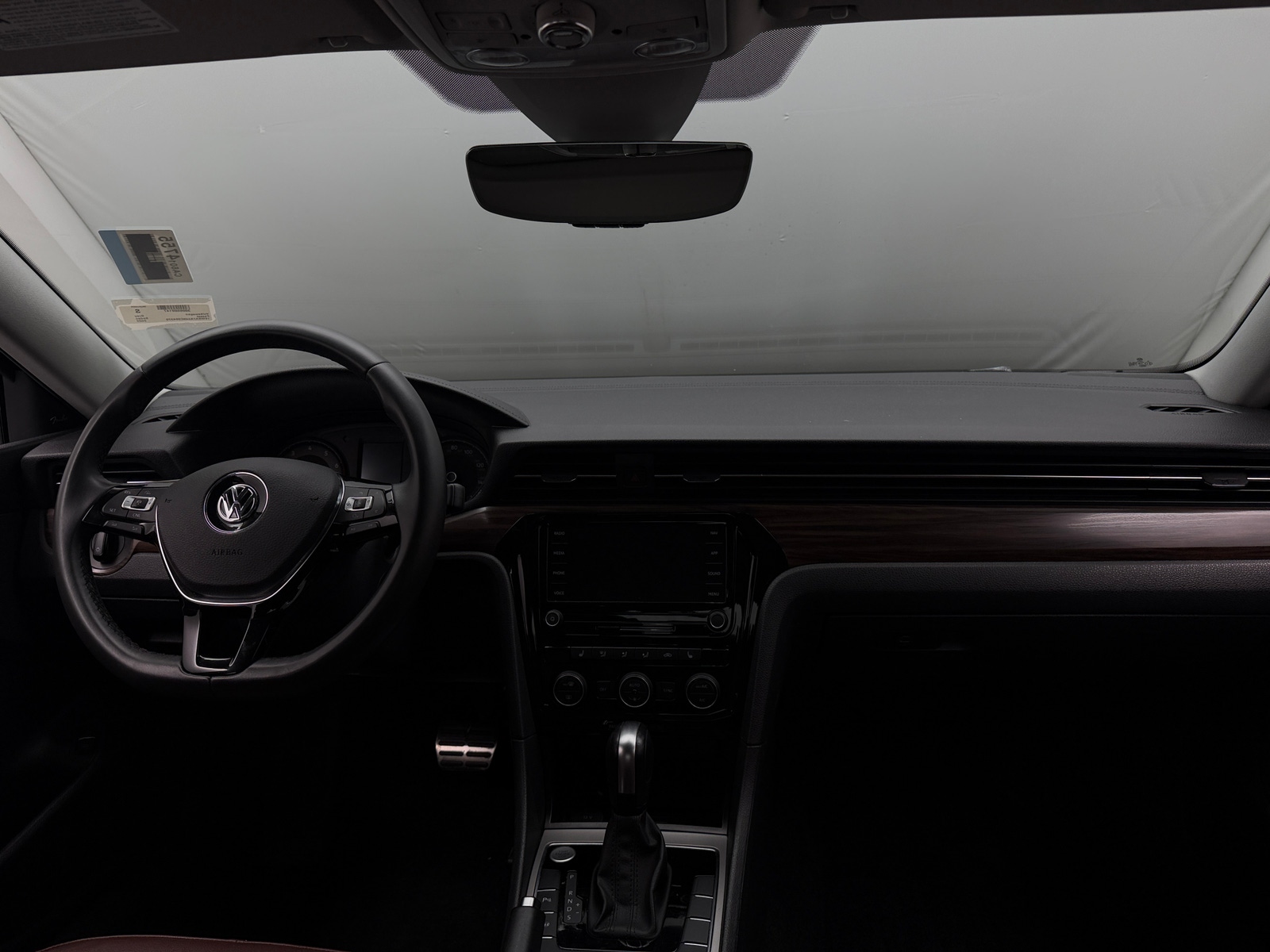 Thumbnail: 2022 Volkswagen Passat - 3