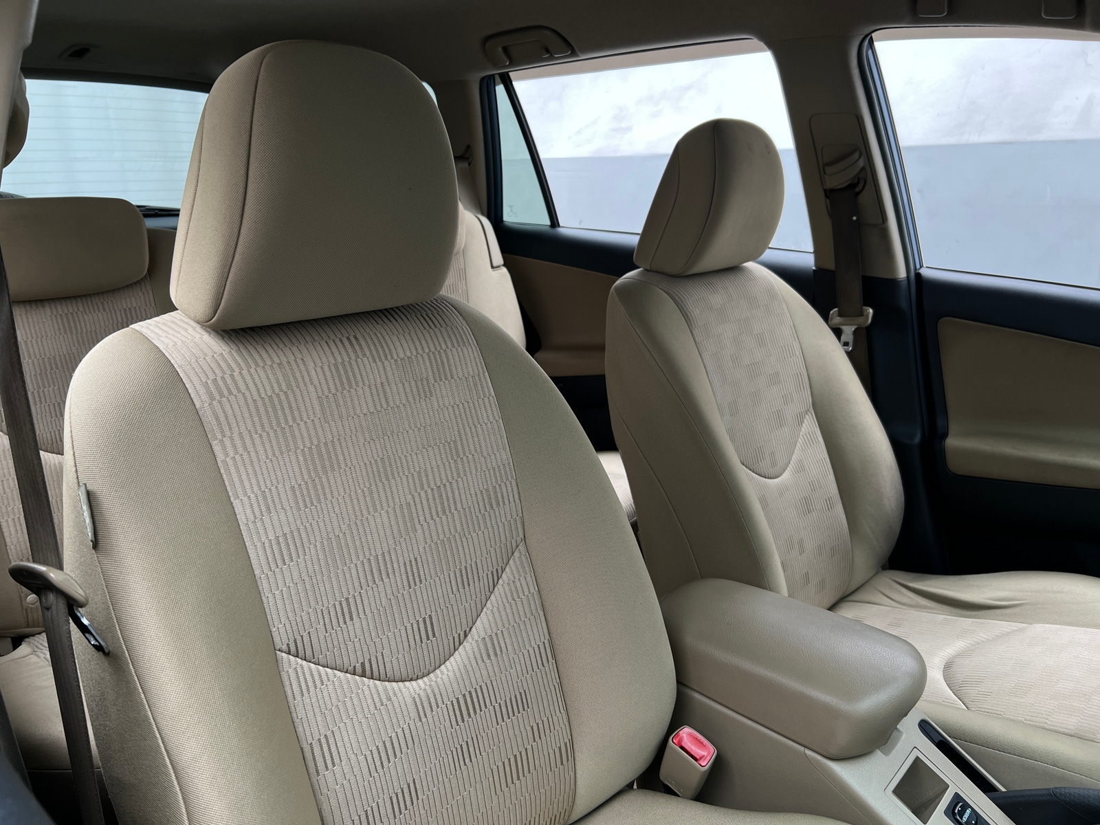 Thumbnail: 2011 Toyota RAV4 - 2