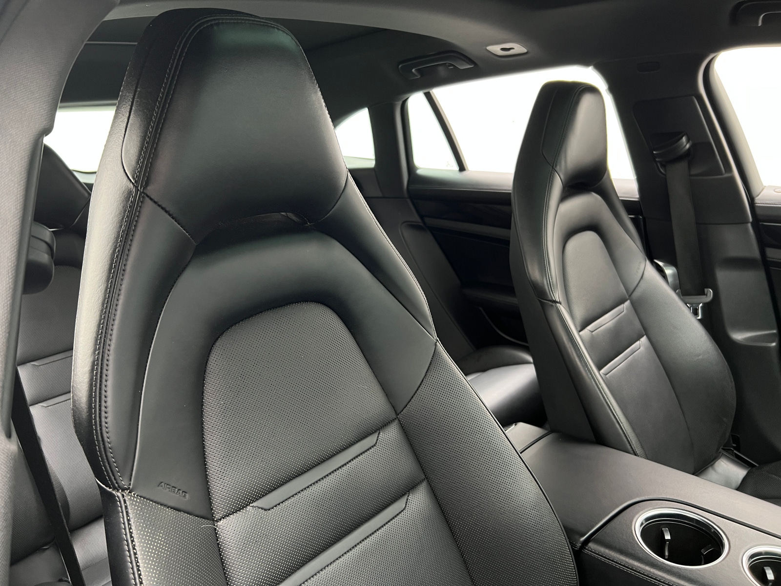 Thumbnail: 2018 Porsche Panamera - 2