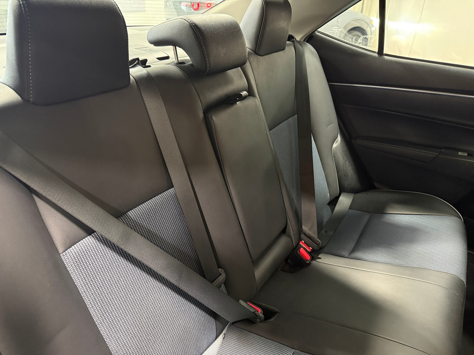 Thumbnail: 2015 Toyota Corolla - 6