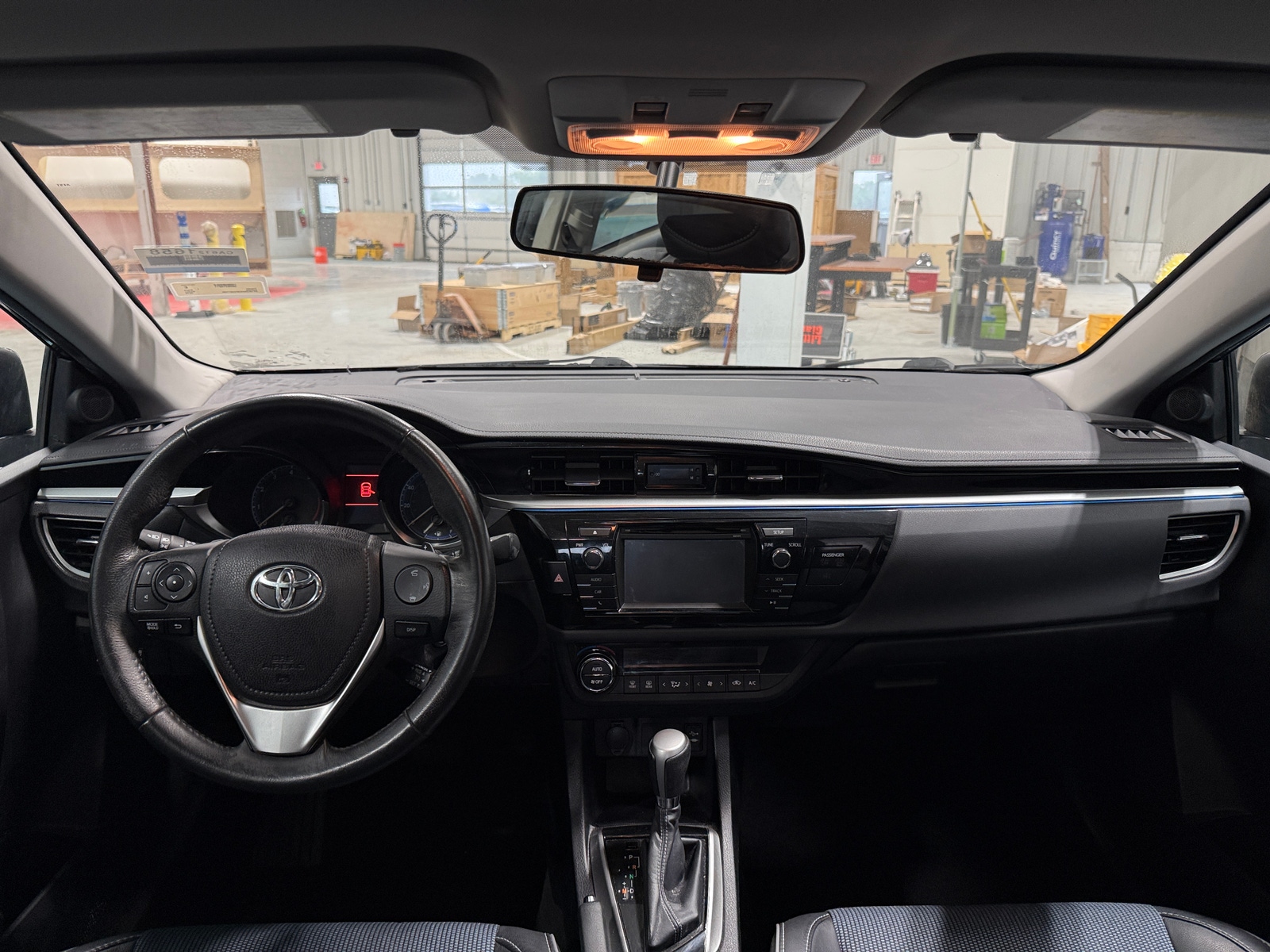 Thumbnail: 2015 Toyota Corolla - 3