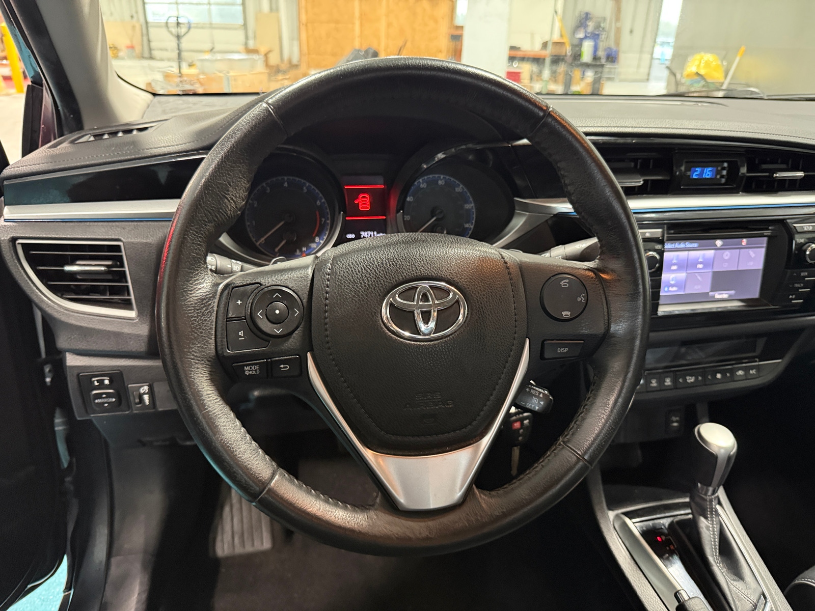 Thumbnail: 2015 Toyota Corolla - 5