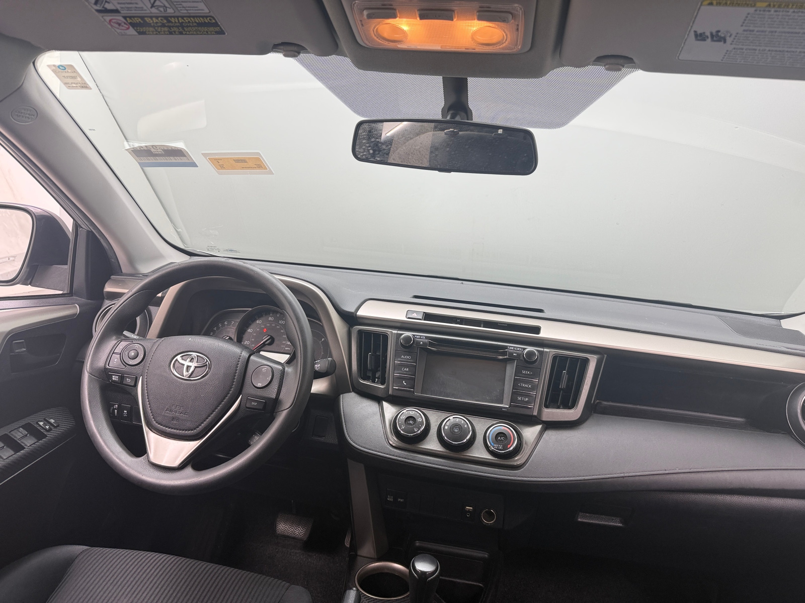 Thumbnail: 2015 Toyota RAV4 - 3