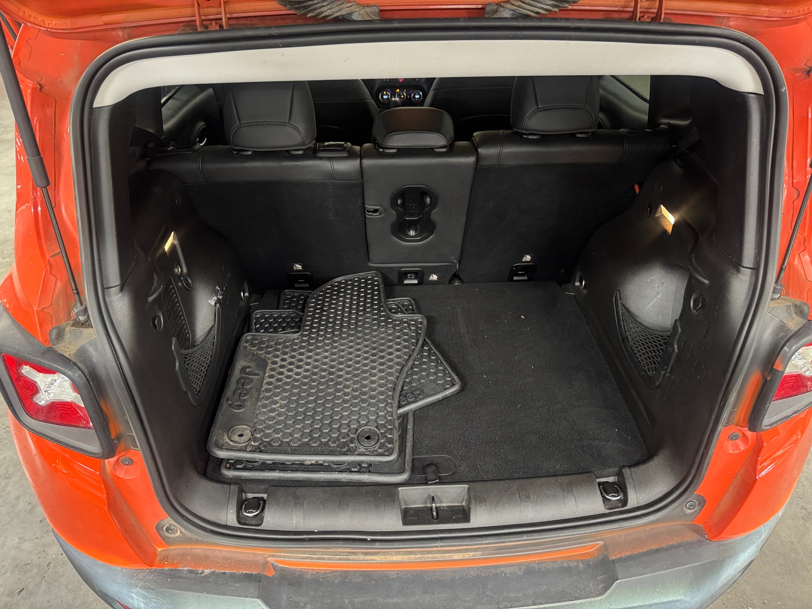 Thumbnail: 2017 Jeep Renegade - 6