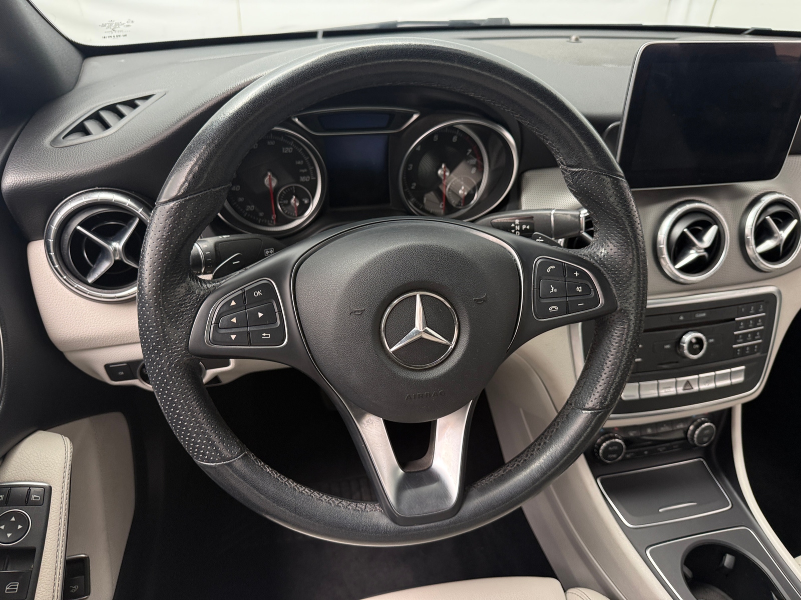 Thumbnail: 2019 Mercedes-Benz CLA - 4