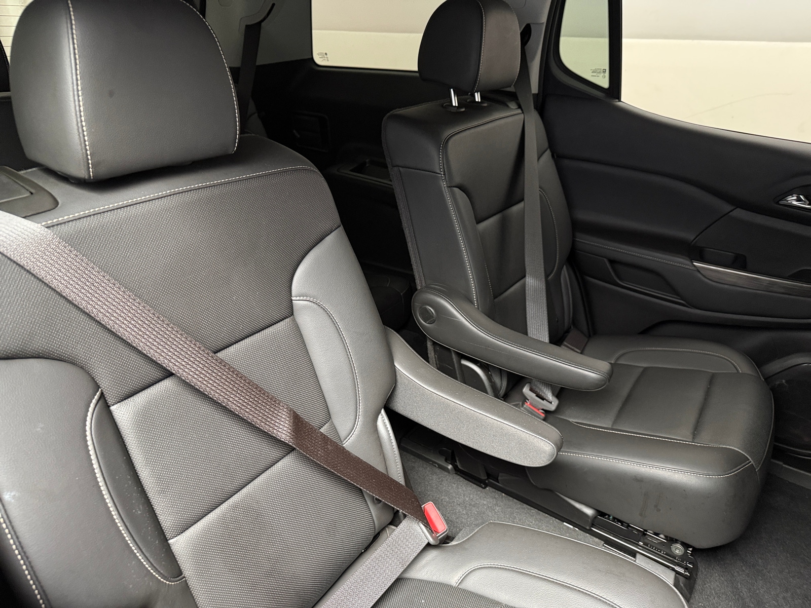 Thumbnail: 2023 GMC Acadia - 5