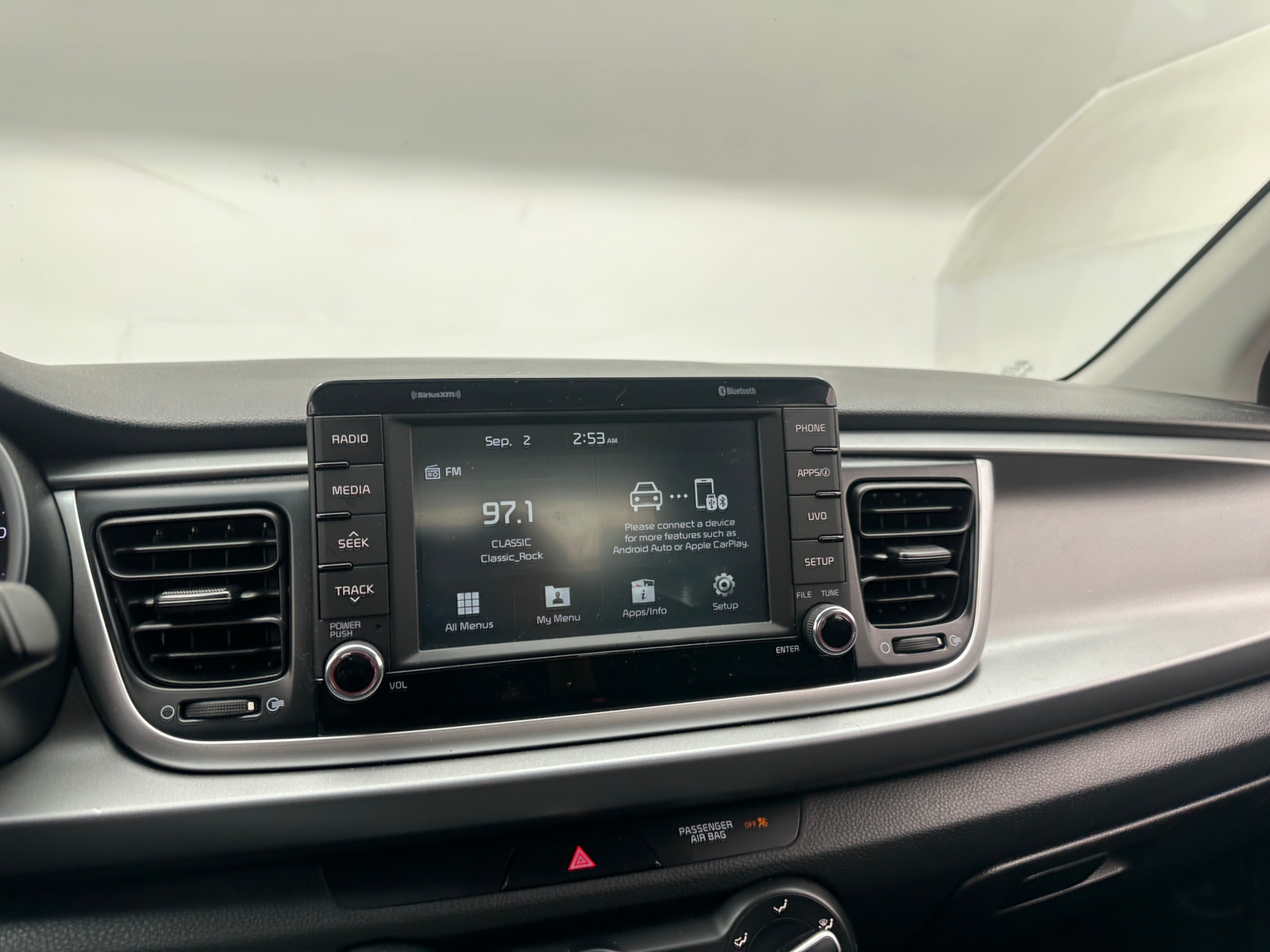 Thumbnail: 2020 Kia Rio - 4