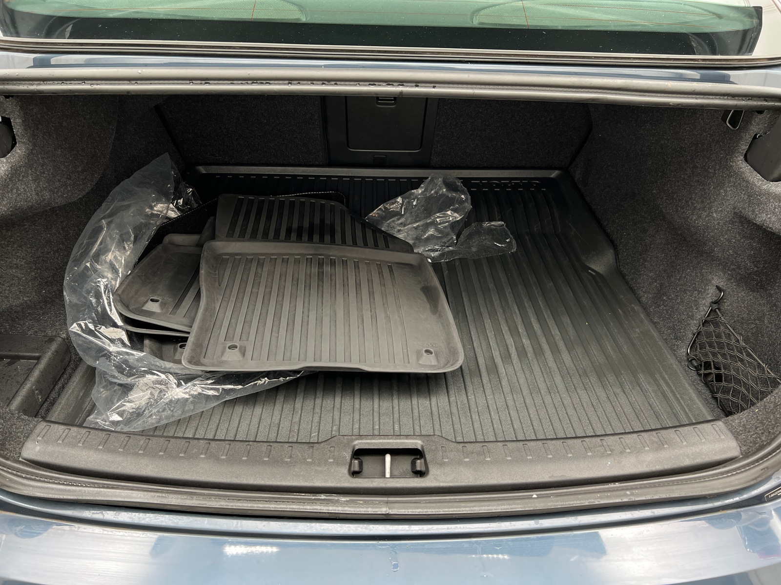 Thumbnail: 2019 Volvo S60 - 6