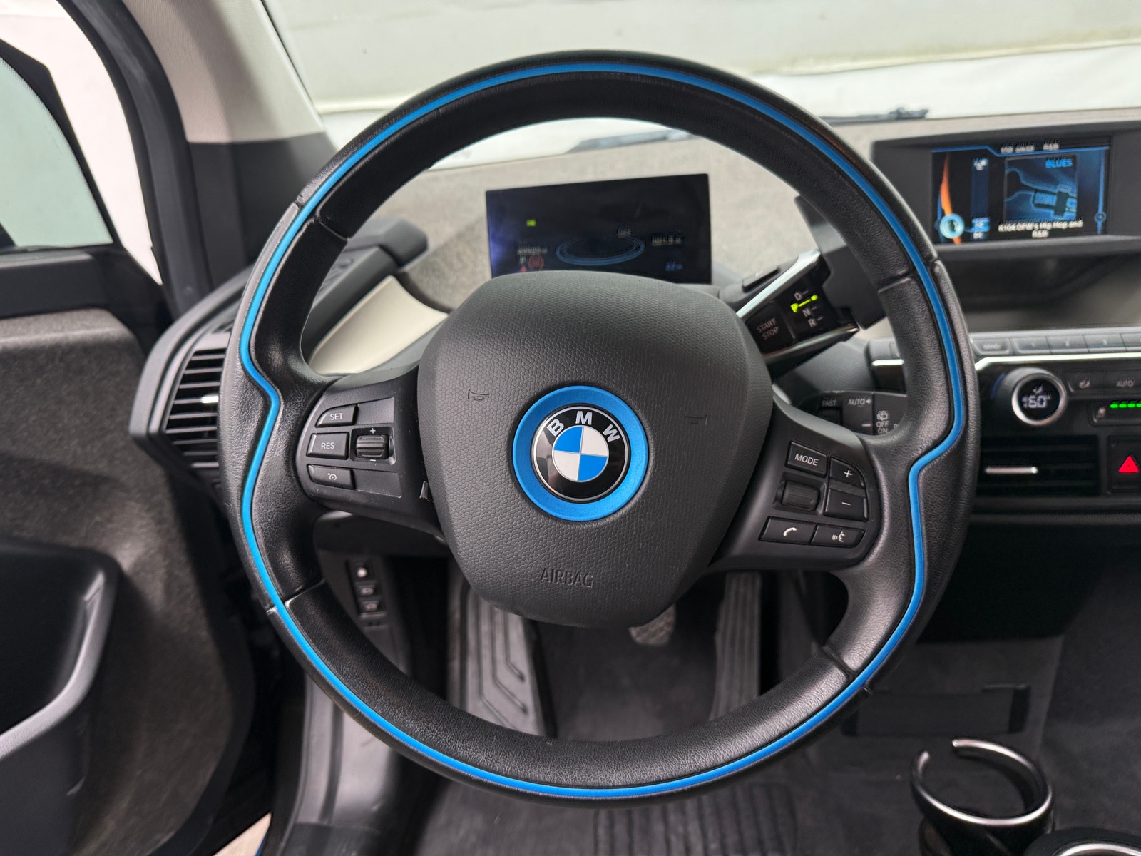 Thumbnail: 2017 BMW i3 - 5