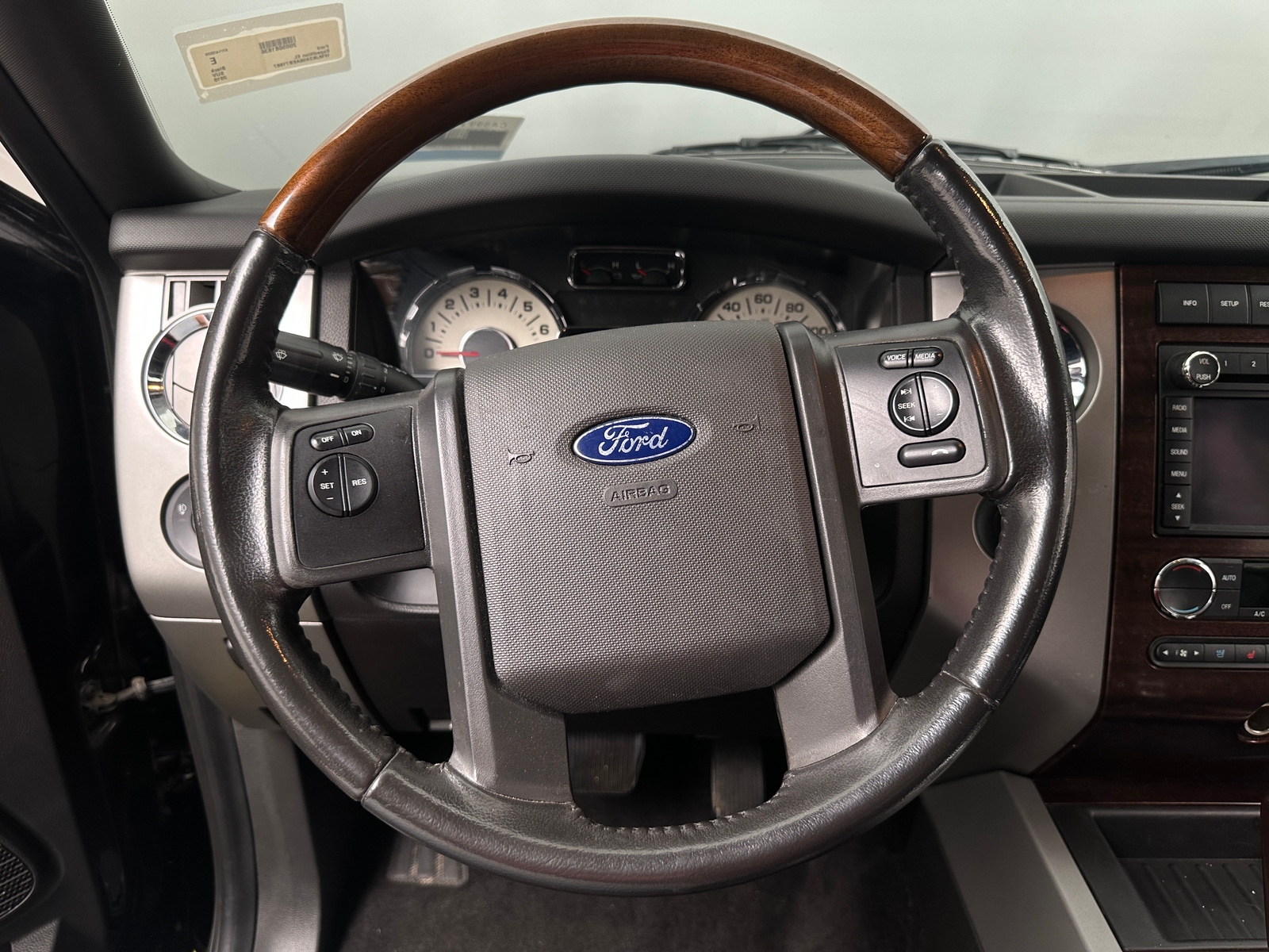 Thumbnail: 2010 Ford Expedition EL - 4
