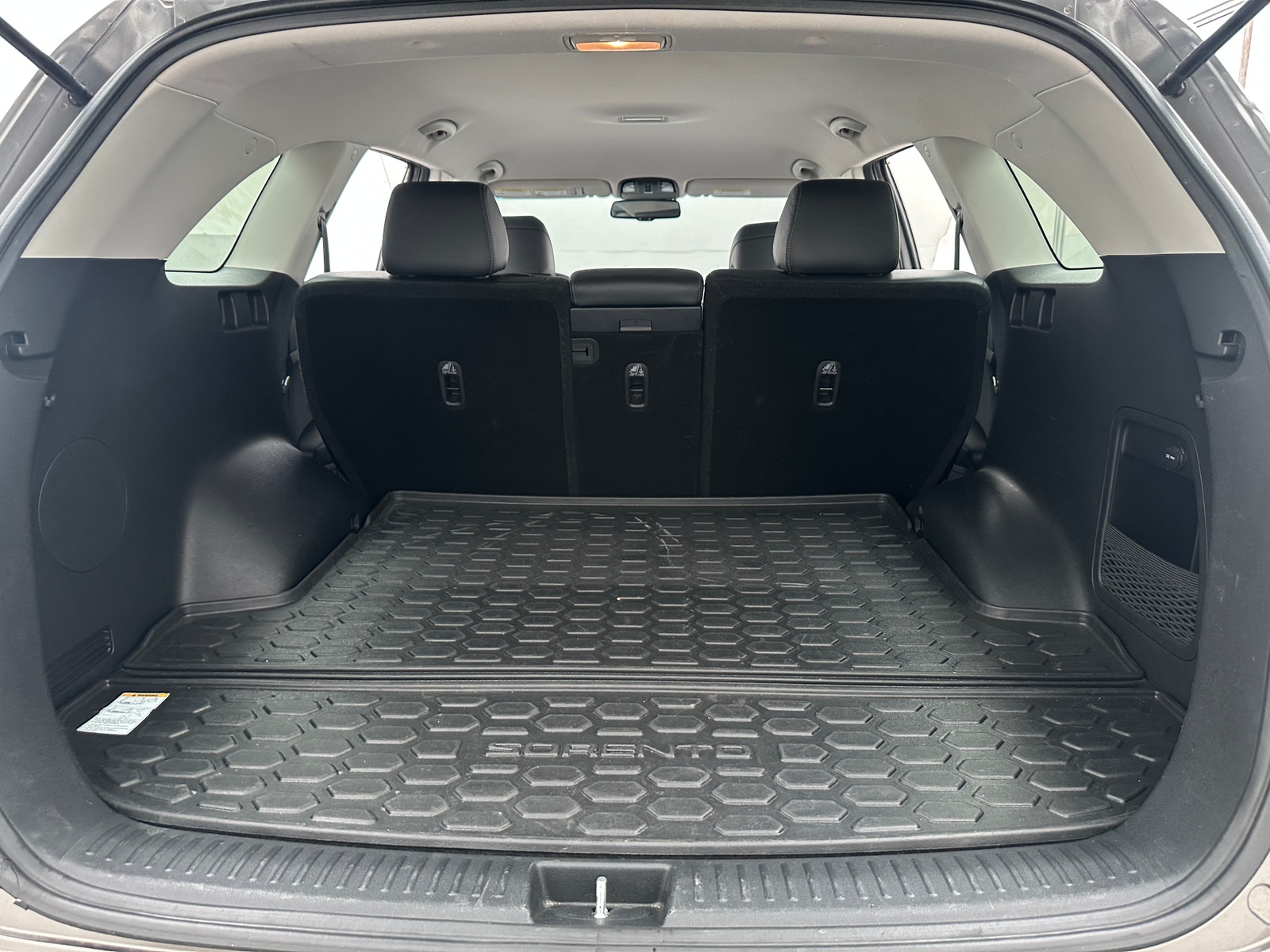 Thumbnail: 2017 Kia Sorento - 6