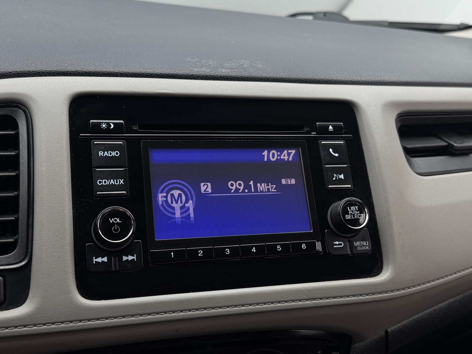 Thumbnail: 2018 Honda HR-V - 4